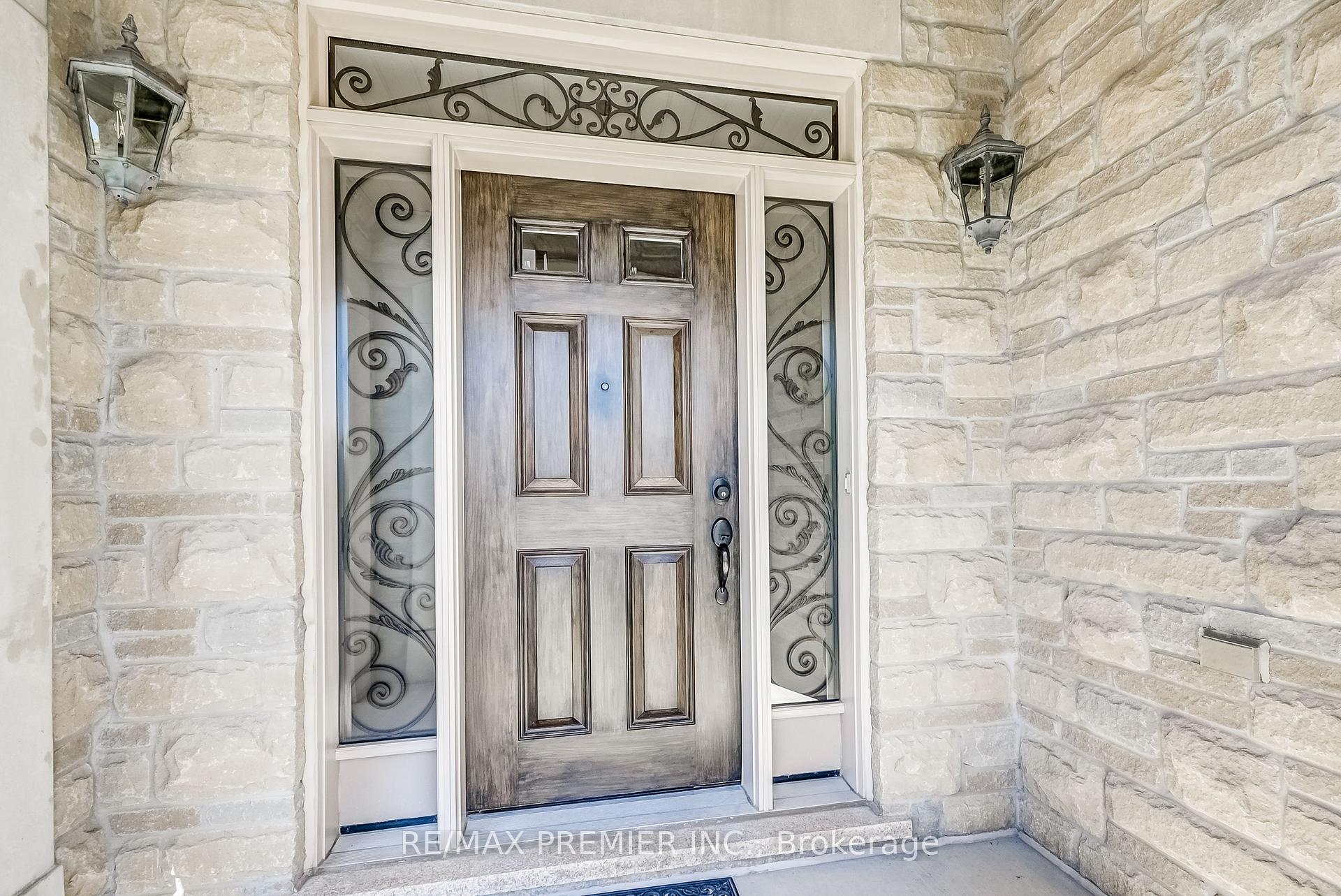 Photo 3 of 246 Hansard Drive, Vaughan, Vellore Village — HOMEH