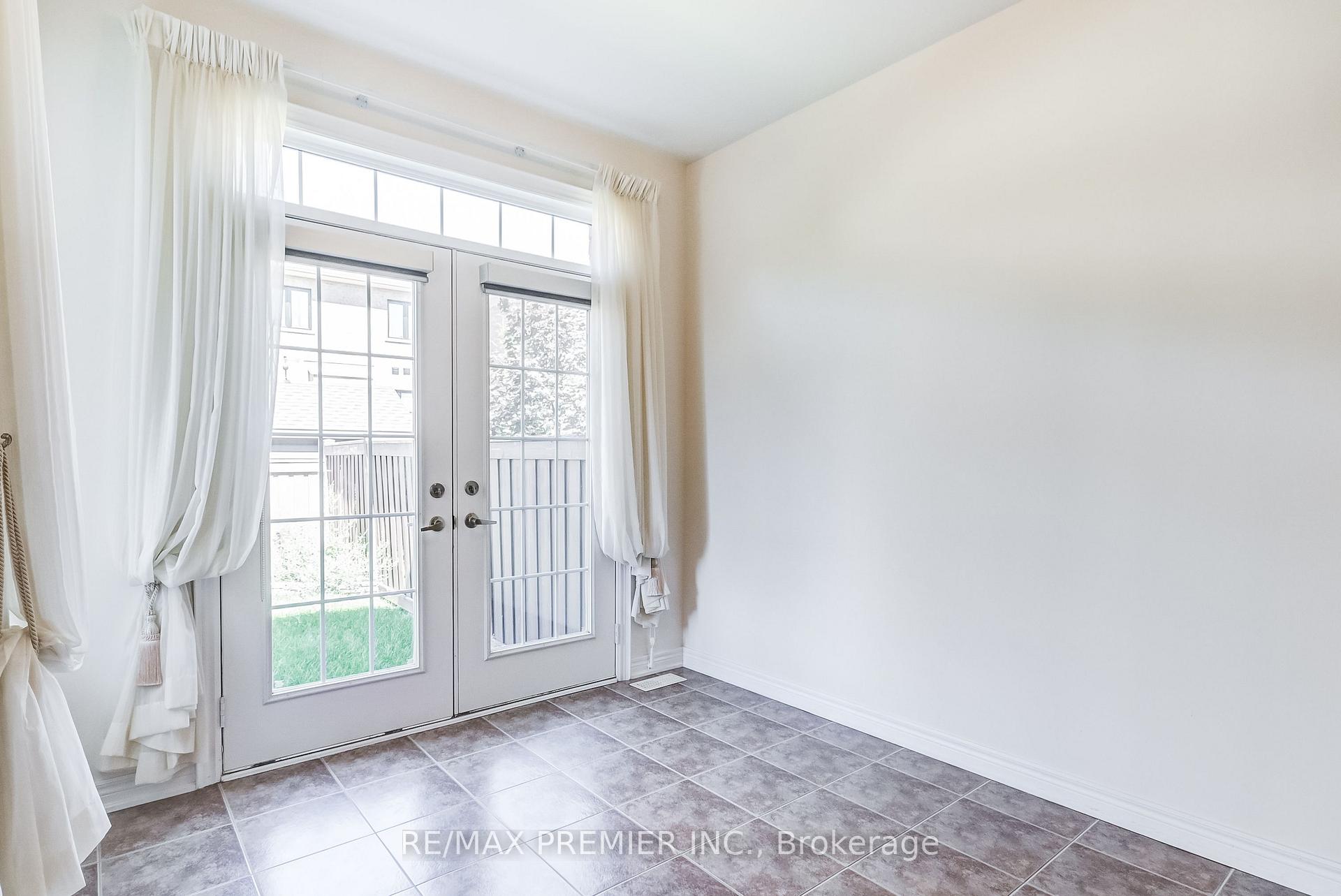Photo 16 of 246 Hansard Drive, Vaughan, Vellore Village — HOMEH