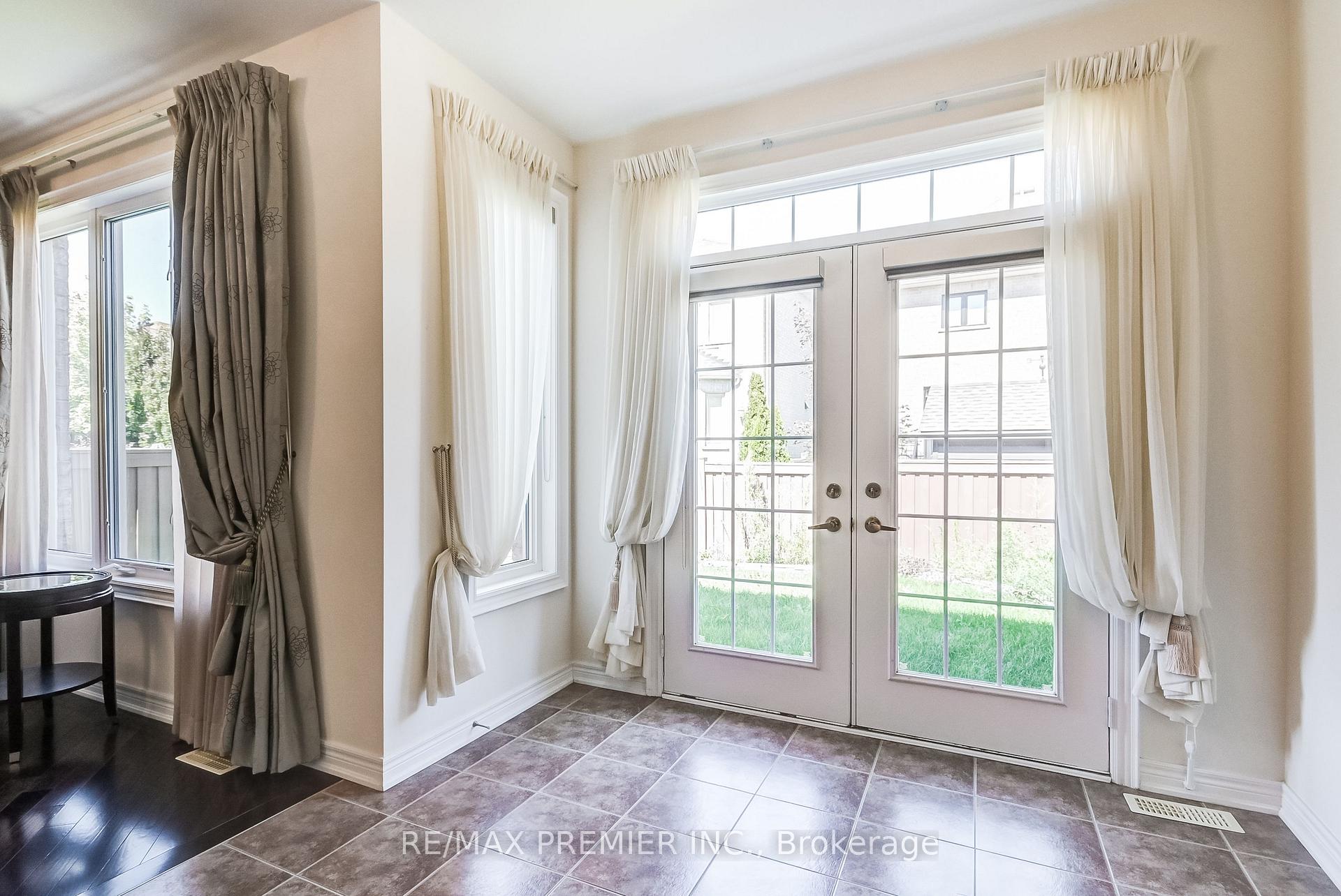 Photo 17 of 246 Hansard Drive, Vaughan, Vellore Village — HOMEH