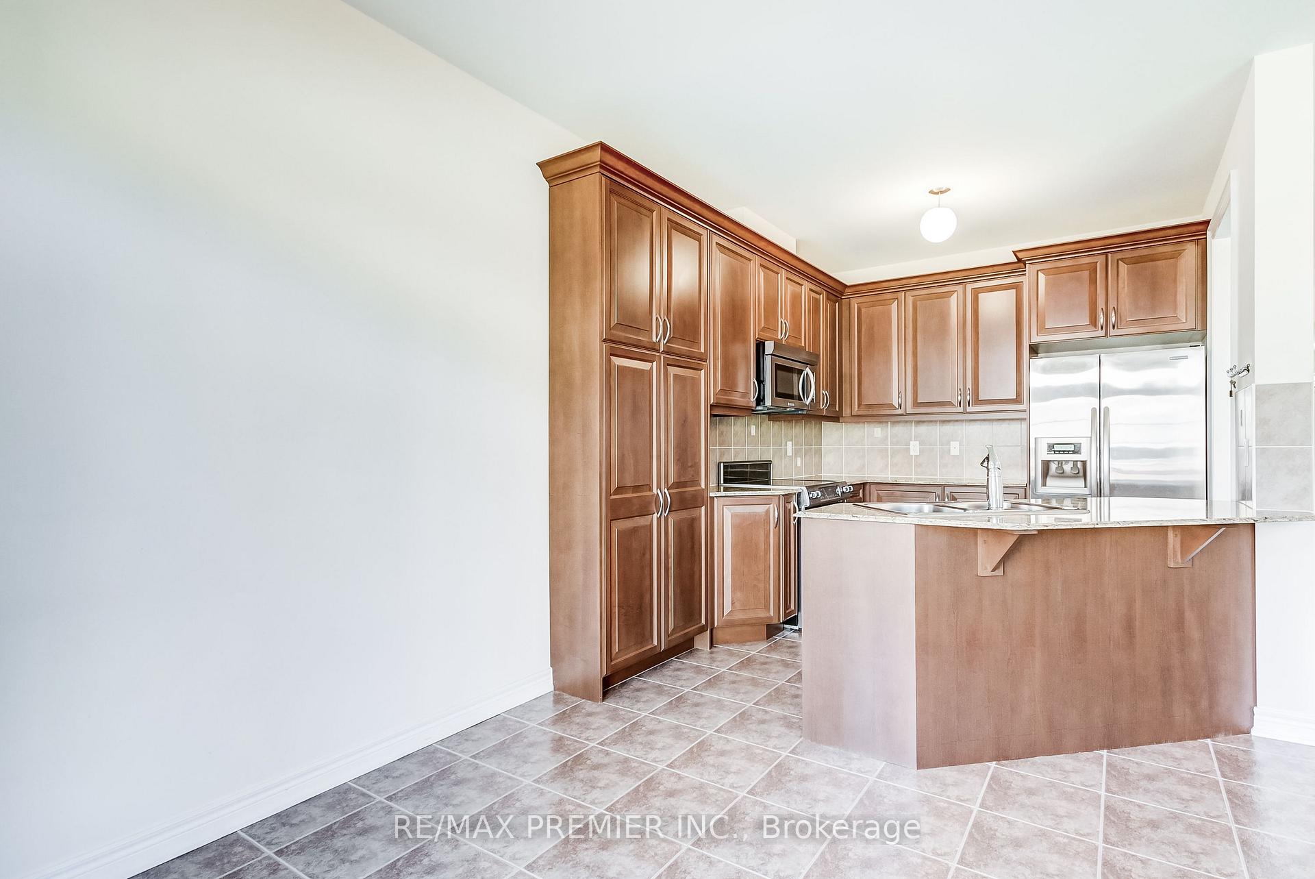 Photo 18 of 246 Hansard Drive, Vaughan, Vellore Village — HOMEH