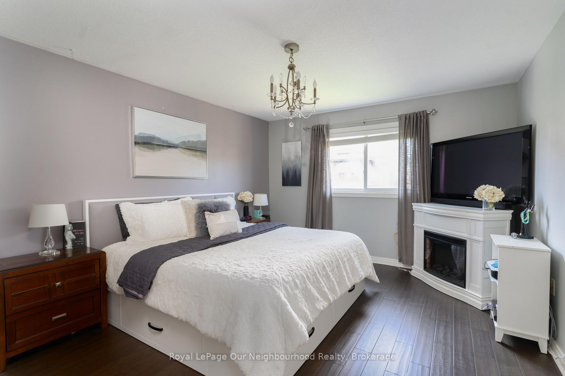 Photo 11 of 99 Sweetnam Drive, Kawartha Lakes, Lindsay — HOMEH