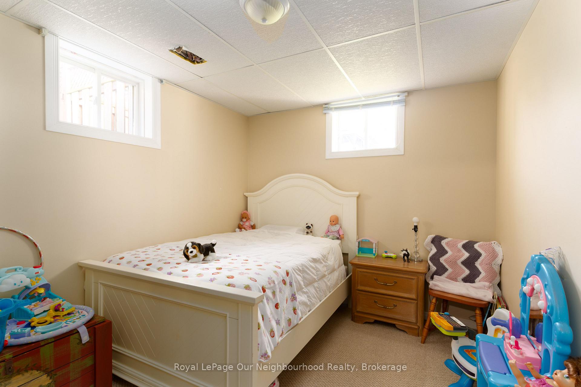 Photo 19 of 99 Sweetnam Drive, Kawartha Lakes, Lindsay — HOMEH