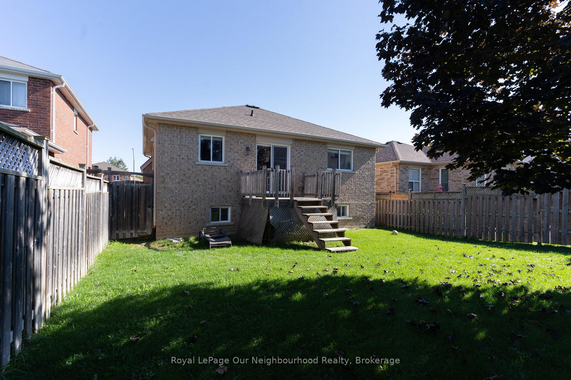 Photo 23 of 99 Sweetnam Drive, Kawartha Lakes, Lindsay — HOMEH