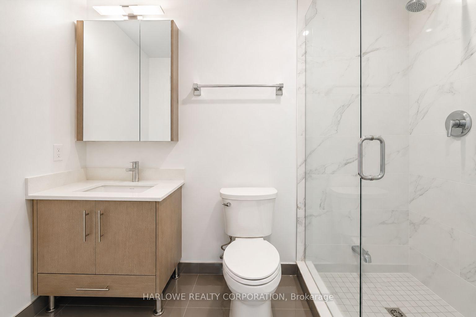 Photo 6 of Unit 1607, 105 Oneida Crescent, Richmond Hill, Langstaff — HOMEH