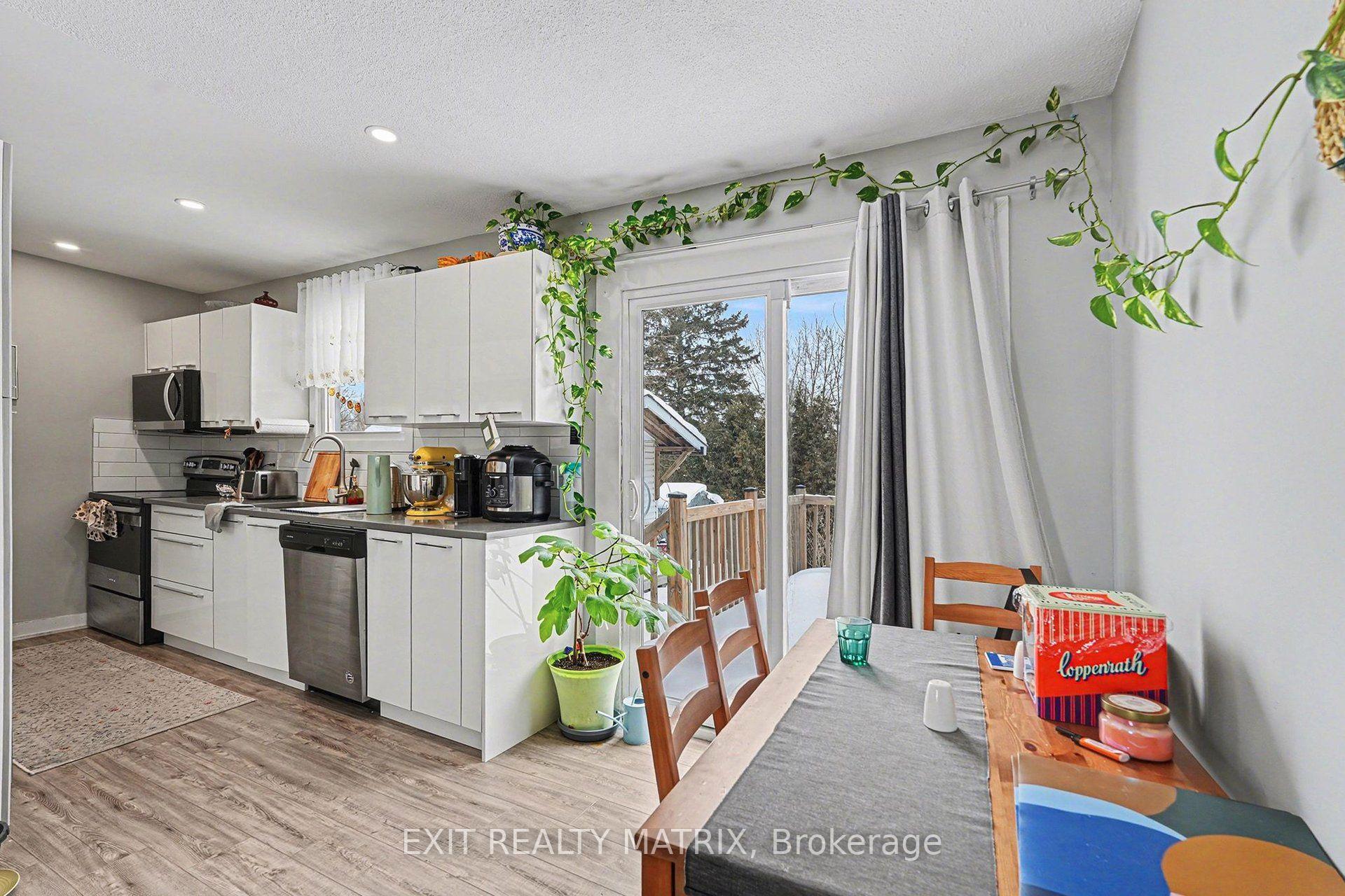 Photo 10 of 91 Sheldrake Drive, Ottawa, Kanata - Glencairn/Hazeldean — HOMEH