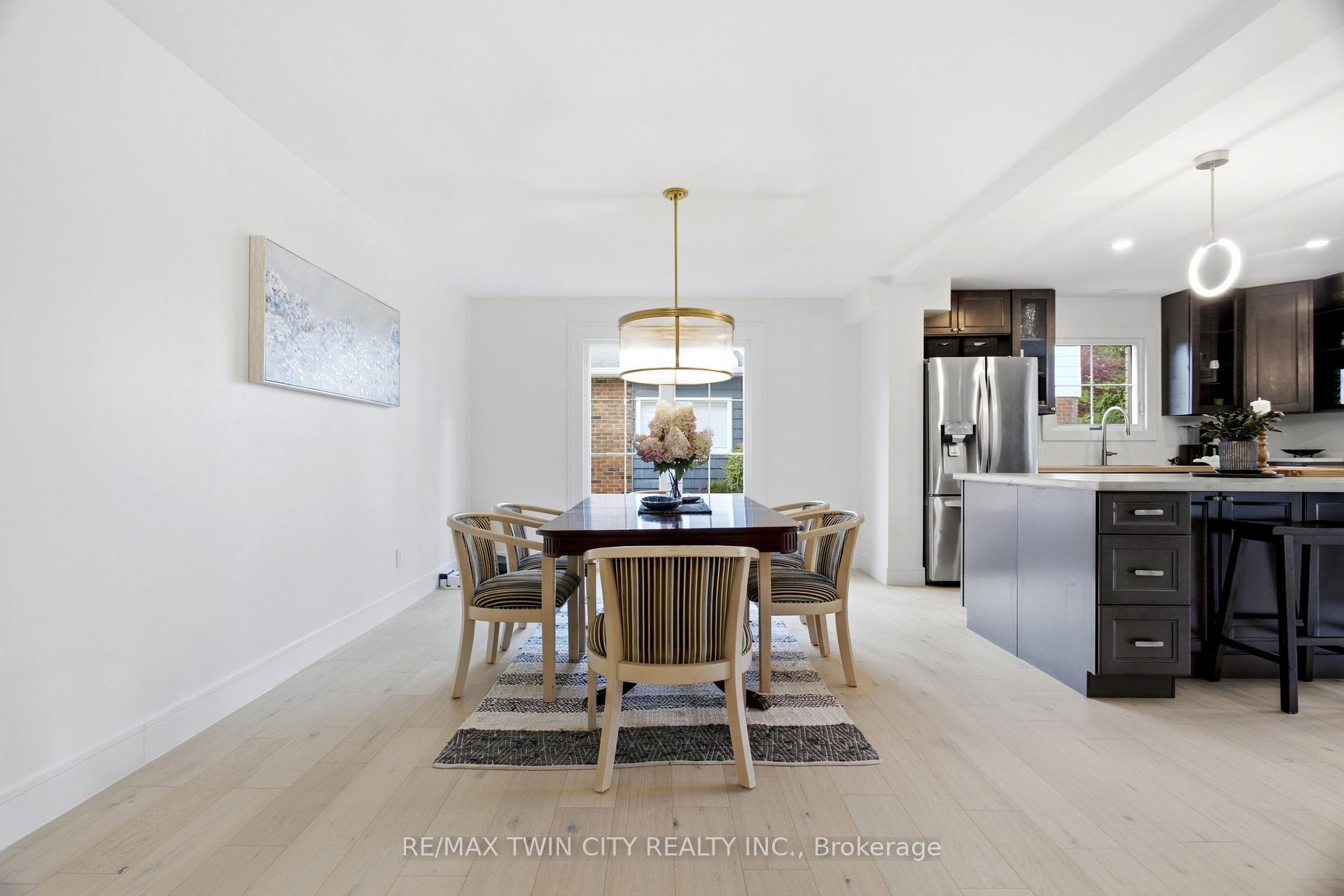 Photo 9 of 416 Clairbrook Crescent, Waterloo, Upper Beechwood — HOMEH