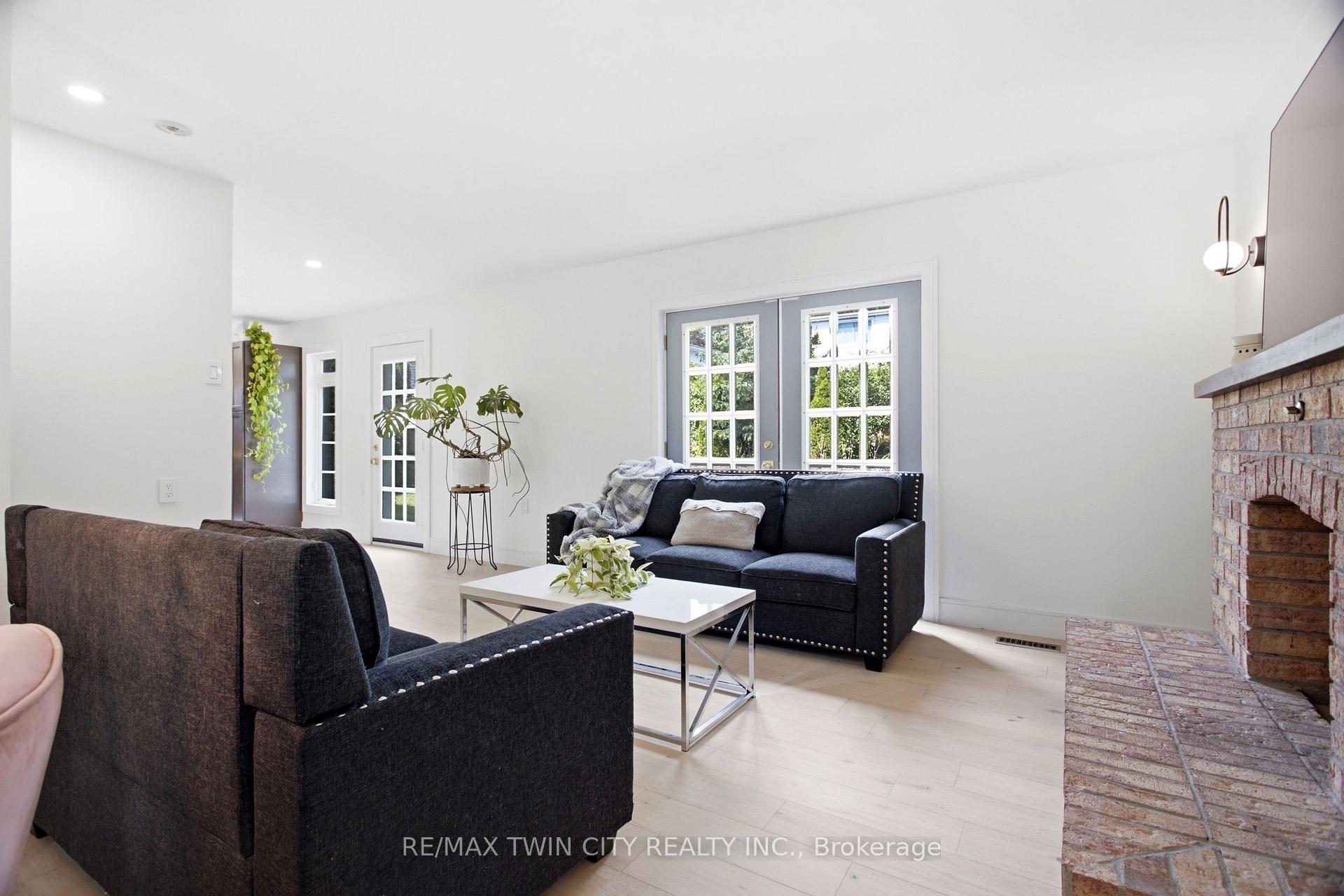 Photo 25 of 416 Clairbrook Crescent, Waterloo, Upper Beechwood — HOMEH