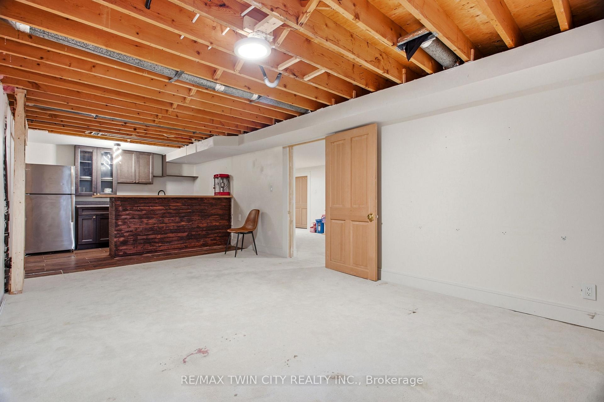 Photo 43 of 416 Clairbrook Crescent, Waterloo, Upper Beechwood — HOMEH