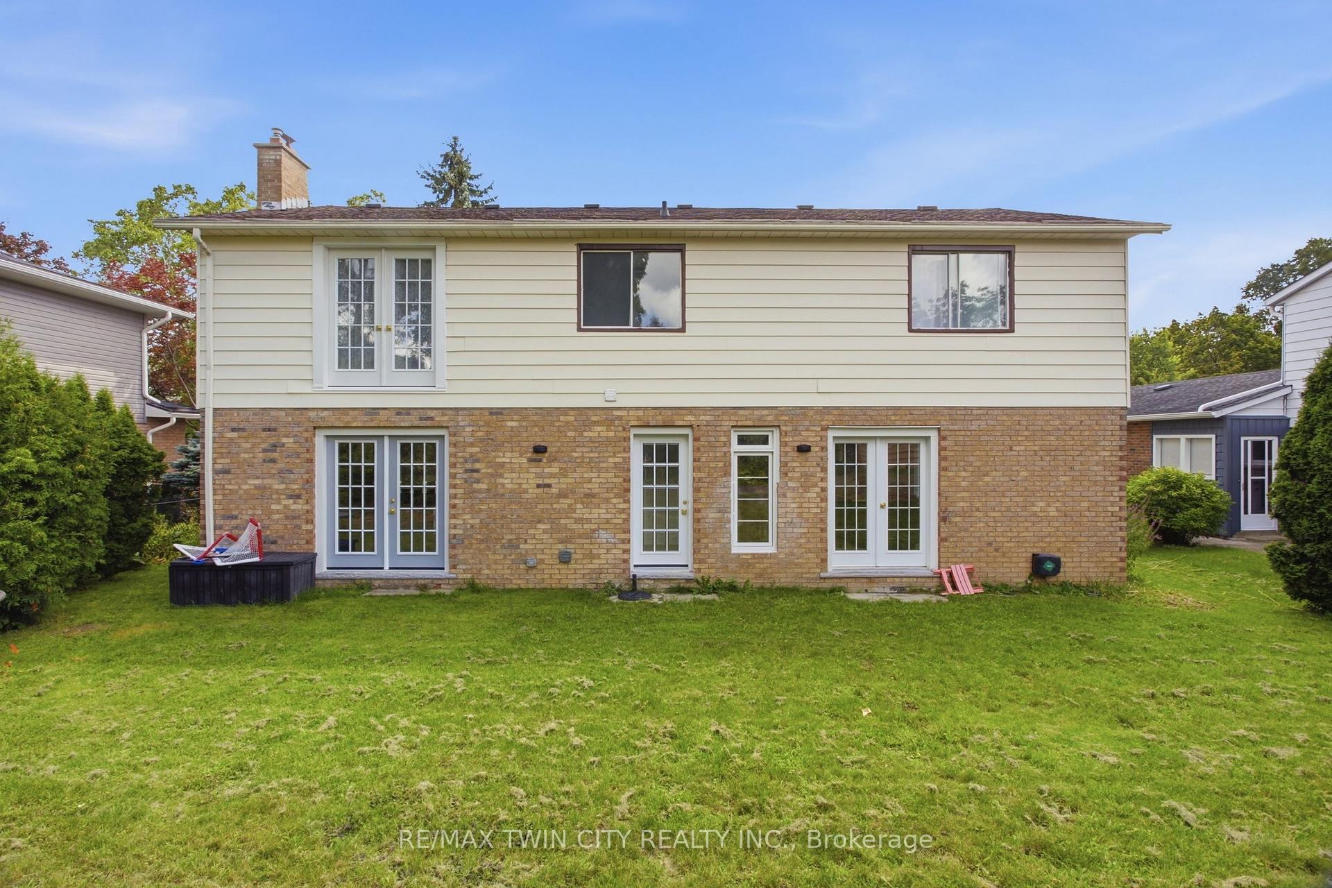 Photo 46 of 416 Clairbrook Crescent, Waterloo, Upper Beechwood — HOMEH