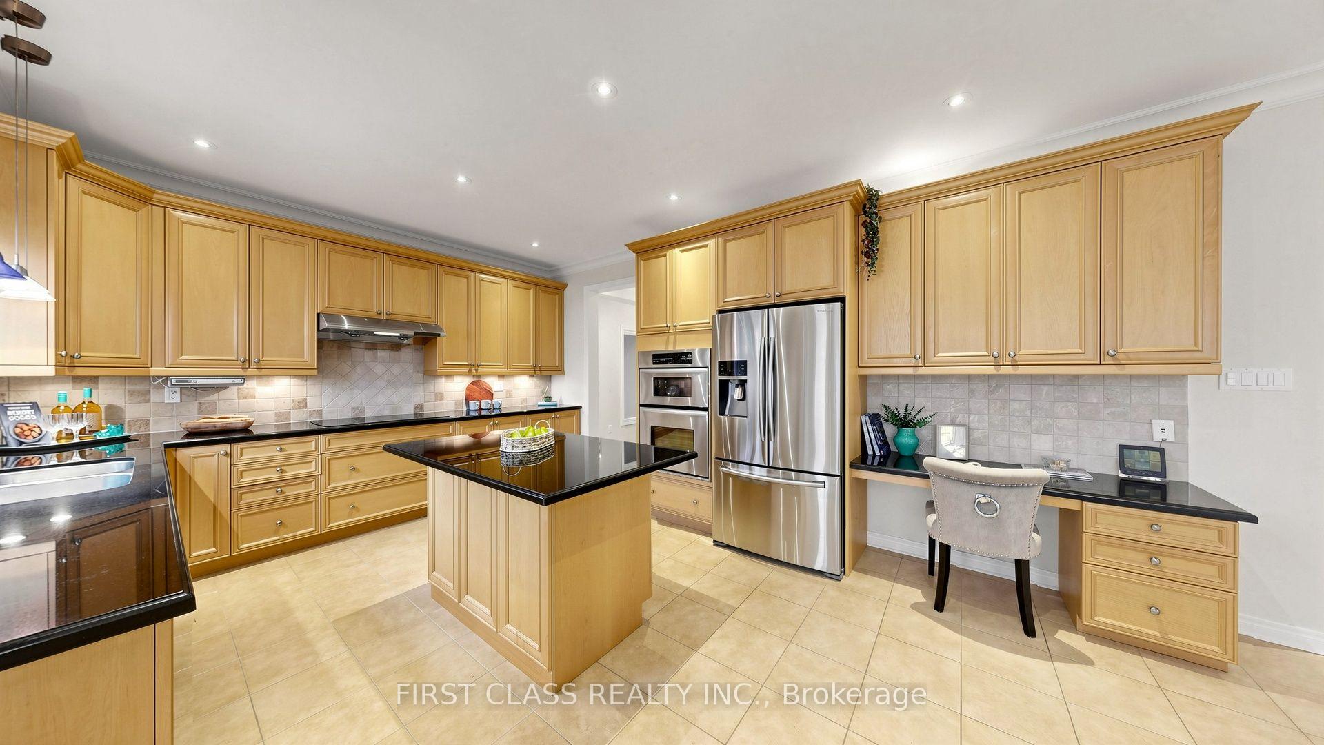 Photo 13 of 3292 Topeka Drive, Mississauga, Churchill Meadows — HOMEH