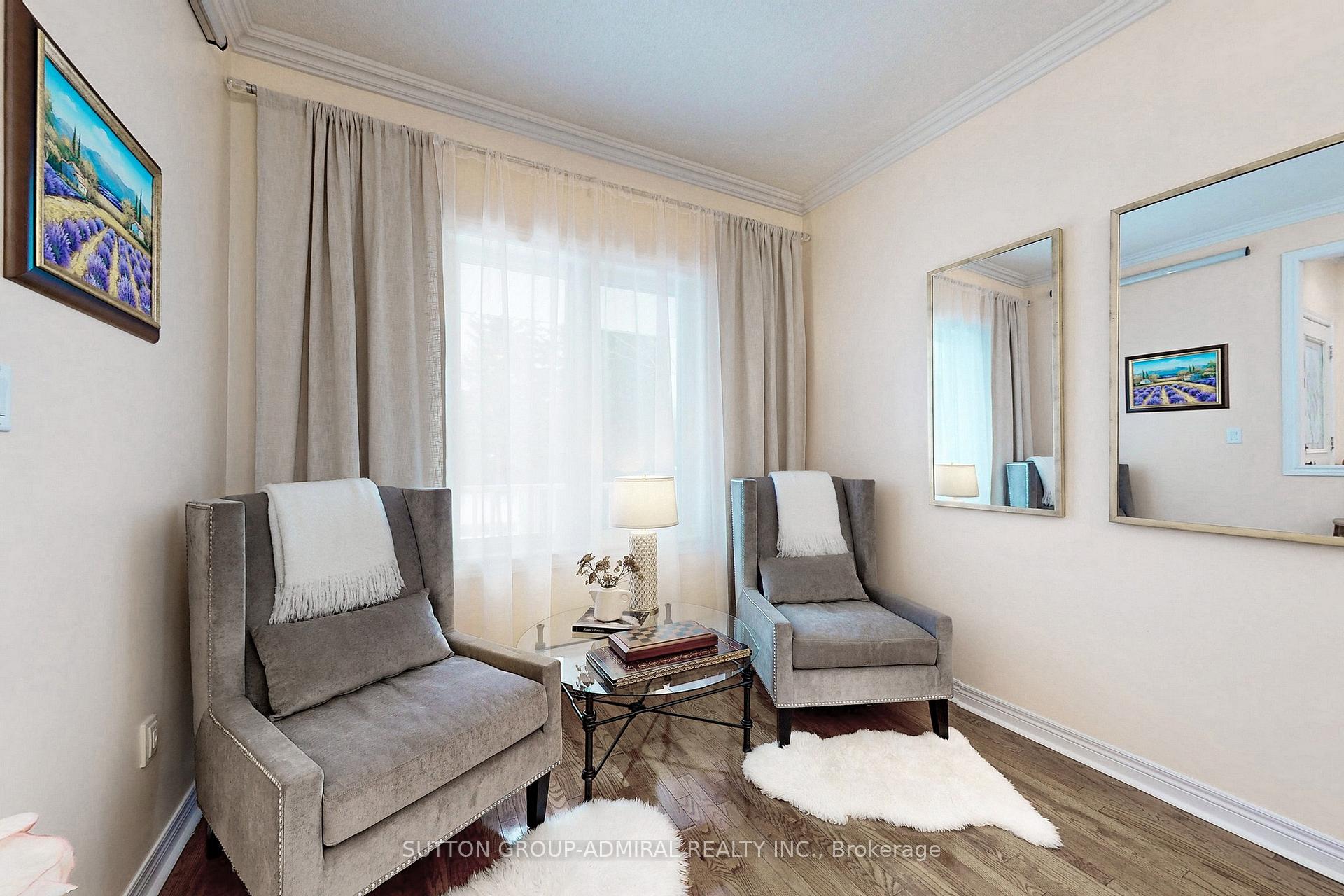 Photo 4 of 66 Tuscana Boulevard, Vaughan, Patterson — HOMEH