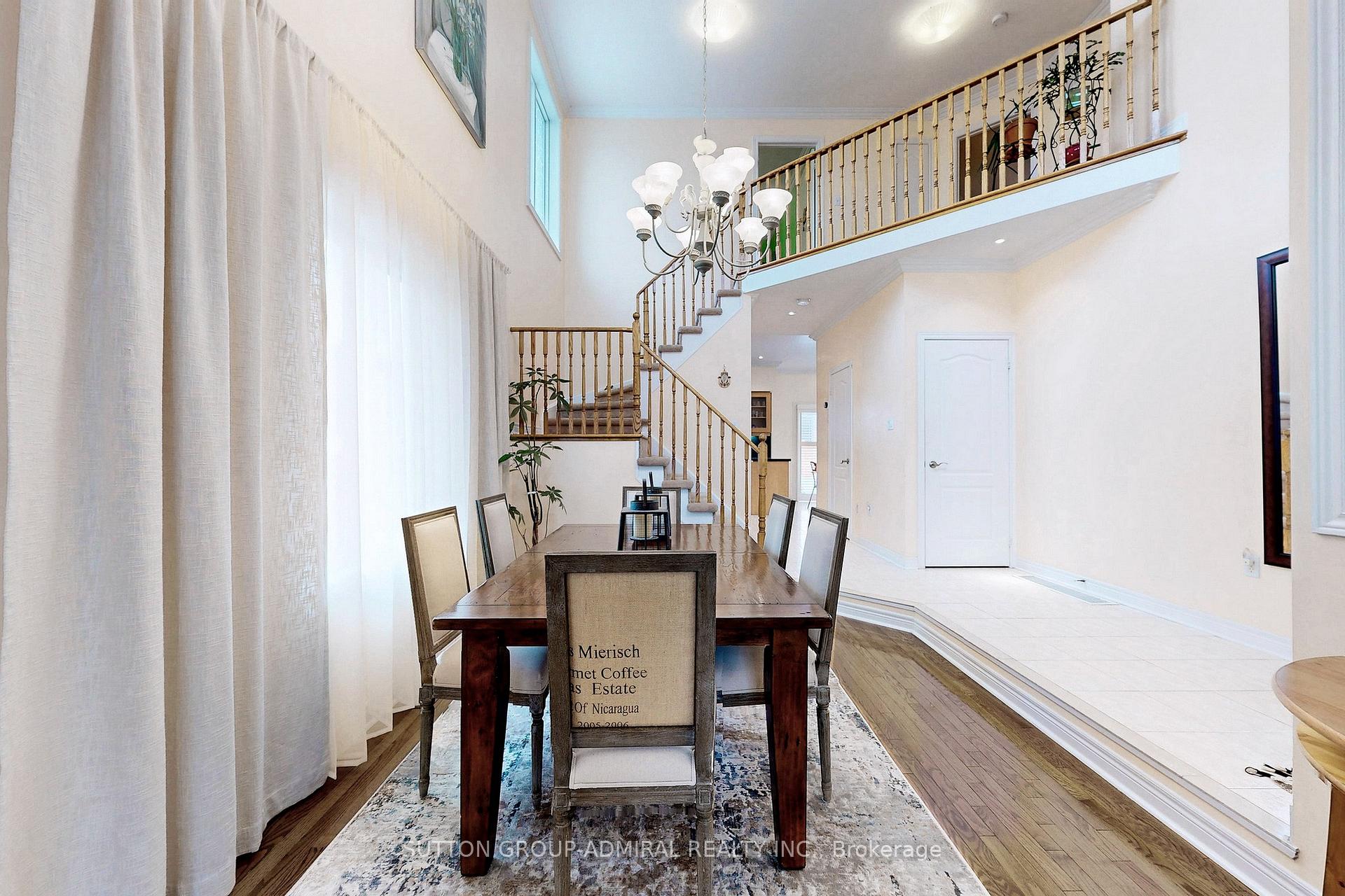 Photo 7 of 66 Tuscana Boulevard, Vaughan, Patterson — HOMEH