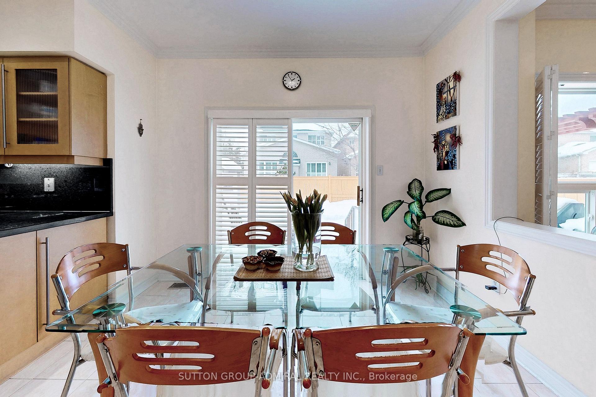 Photo 15 of 66 Tuscana Boulevard, Vaughan, Patterson — HOMEH