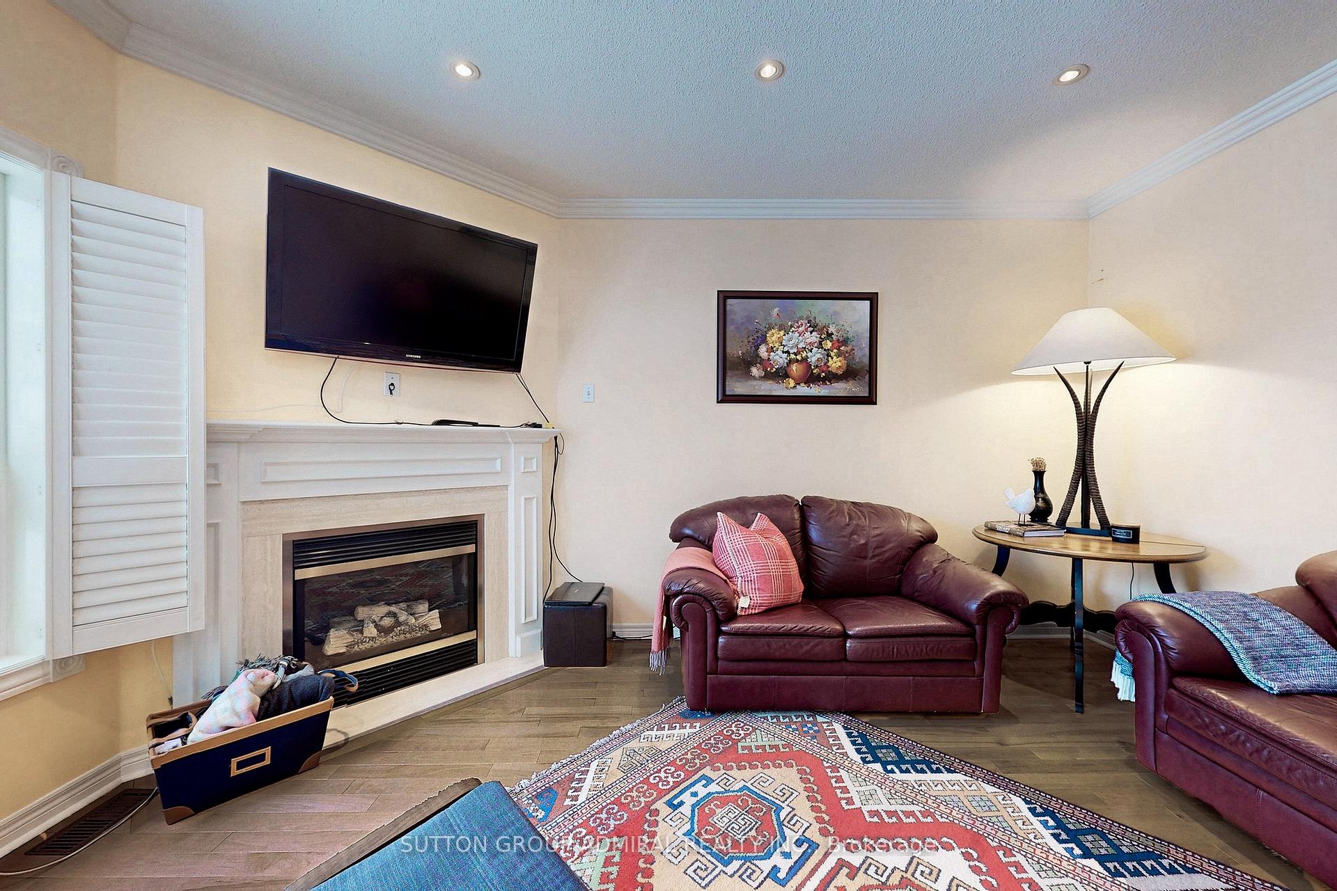 Photo 17 of 66 Tuscana Boulevard, Vaughan, Patterson — HOMEH
