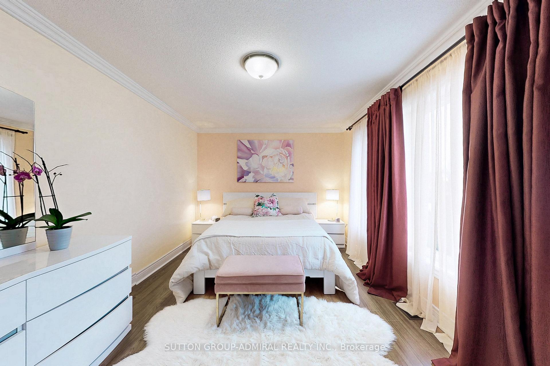 Photo 27 of 66 Tuscana Boulevard, Vaughan, Patterson — HOMEH