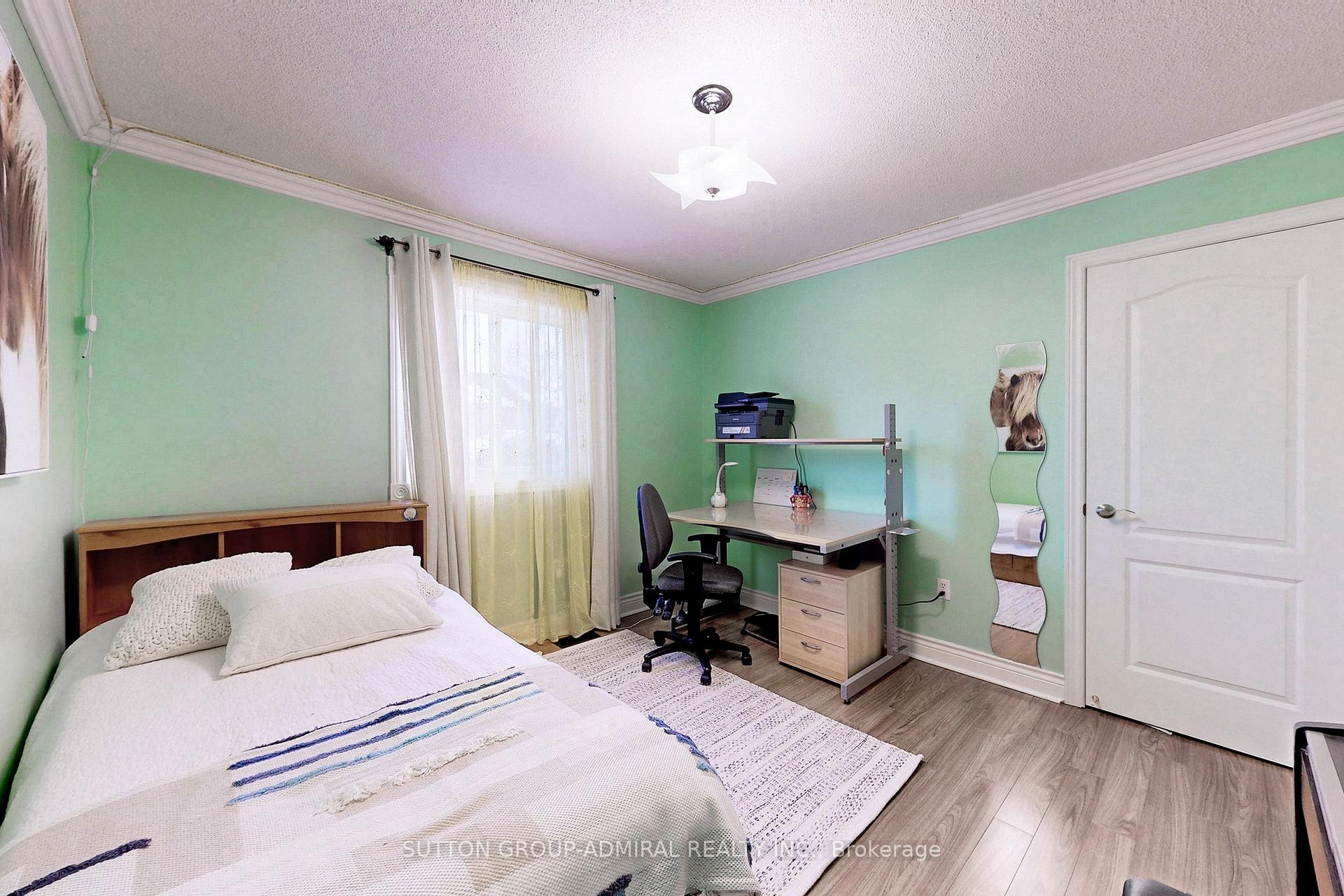 Photo 32 of 66 Tuscana Boulevard, Vaughan, Patterson — HOMEH
