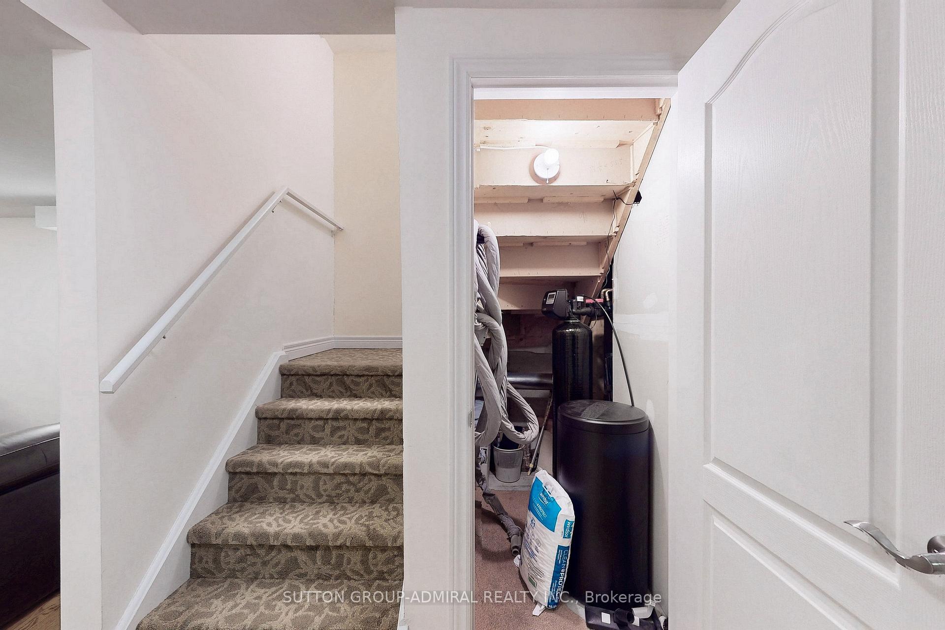 Photo 35 of 66 Tuscana Boulevard, Vaughan, Patterson — HOMEH