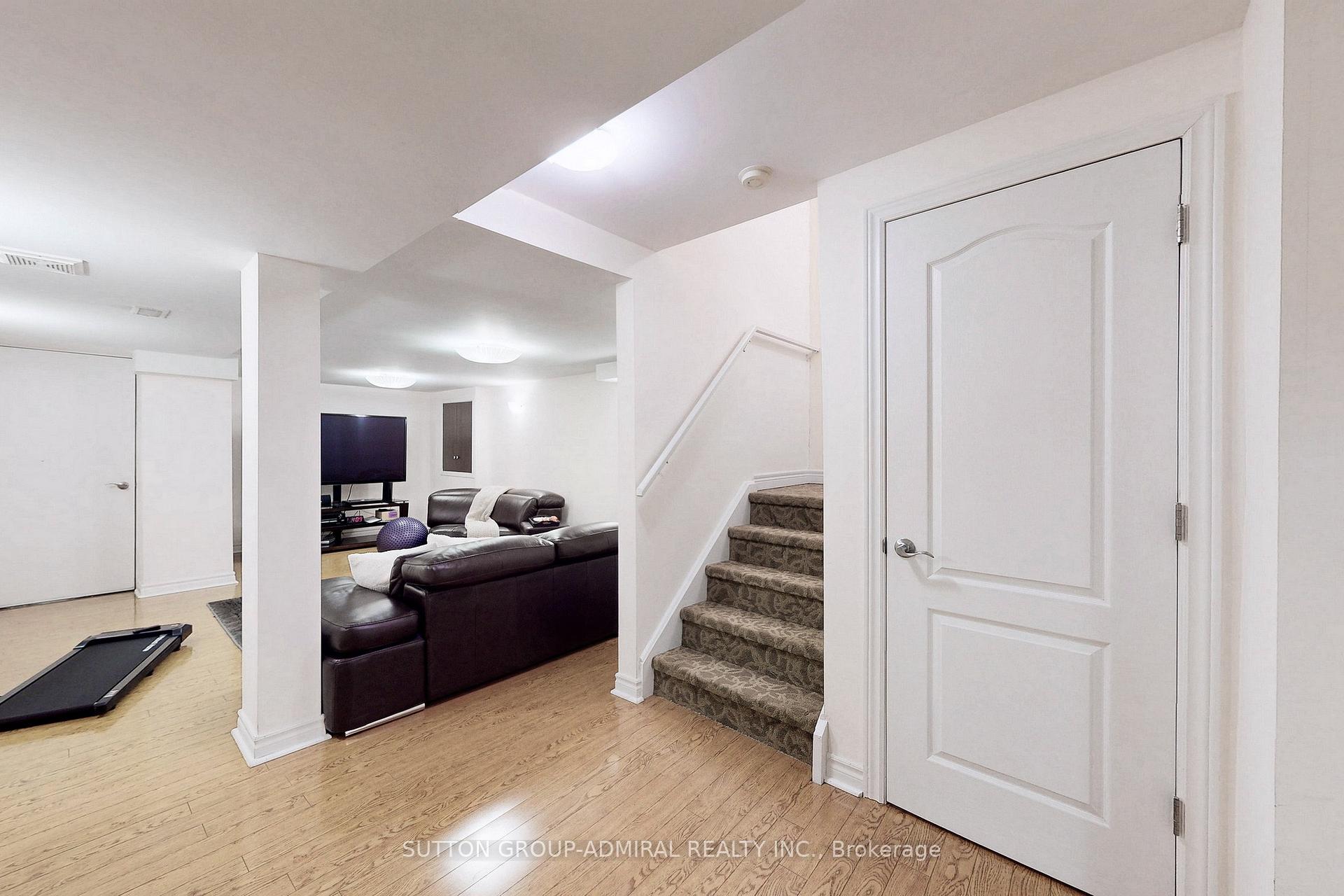Photo 37 of 66 Tuscana Boulevard, Vaughan, Patterson — HOMEH