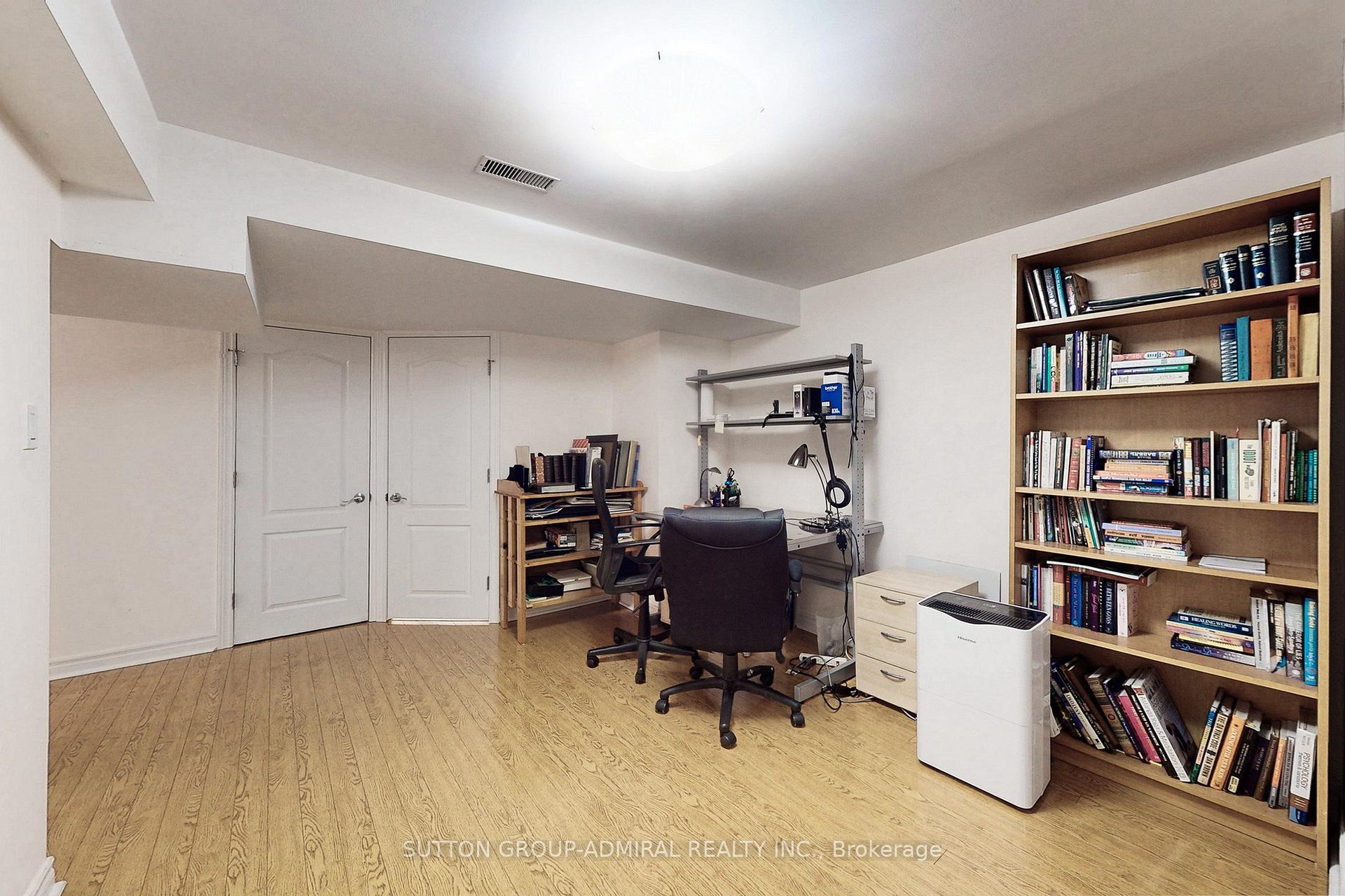 Photo 39 of 66 Tuscana Boulevard, Vaughan, Patterson — HOMEH