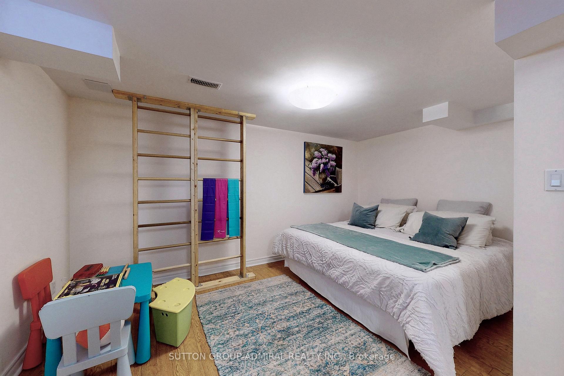 Photo 42 of 66 Tuscana Boulevard, Vaughan, Patterson — HOMEH