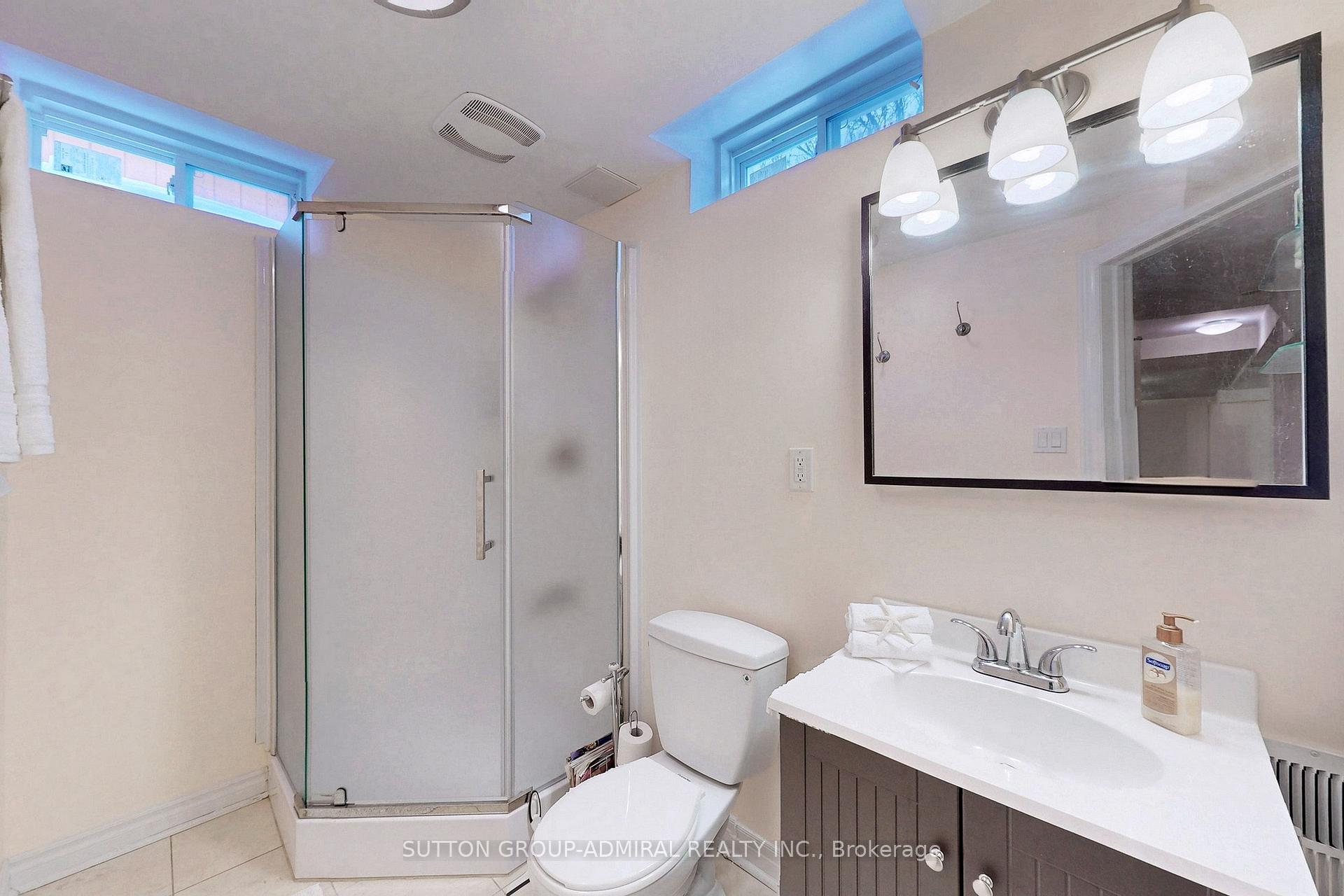 Photo 43 of 66 Tuscana Boulevard, Vaughan, Patterson — HOMEH