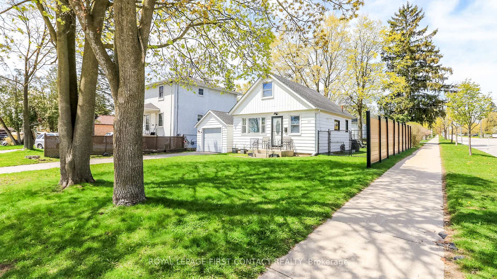 Photo 2 of 181 Napier Street, Barrie, Codrington — HOMEH
