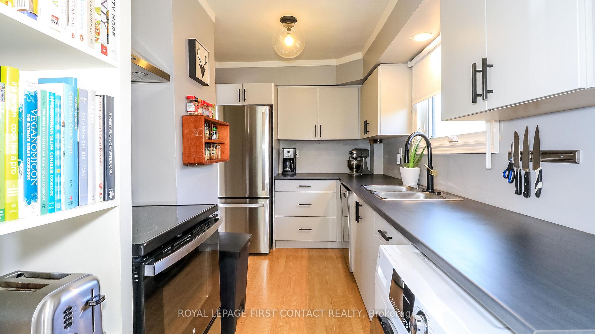 Photo 9 of 181 Napier Street, Barrie, Codrington — HOMEH