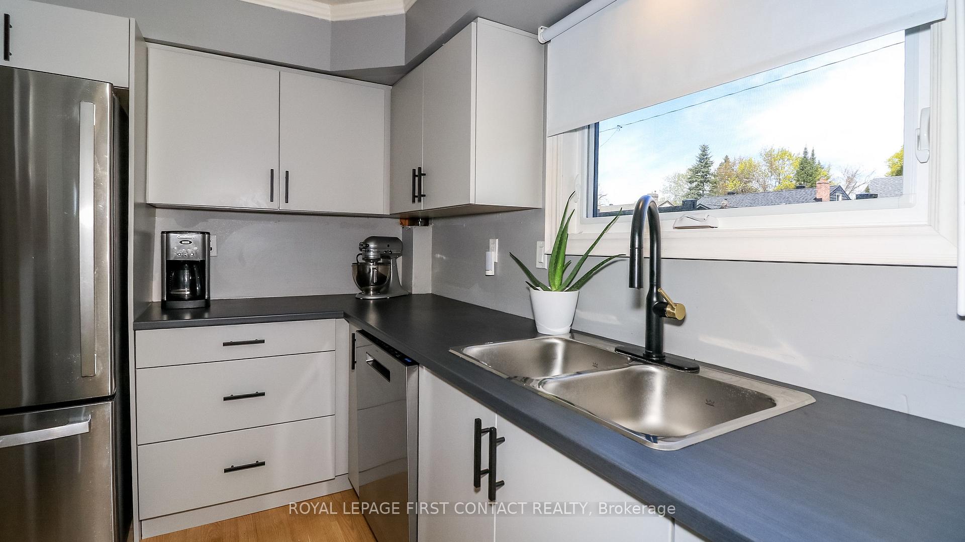 Photo 12 of 181 Napier Street, Barrie, Codrington — HOMEH
