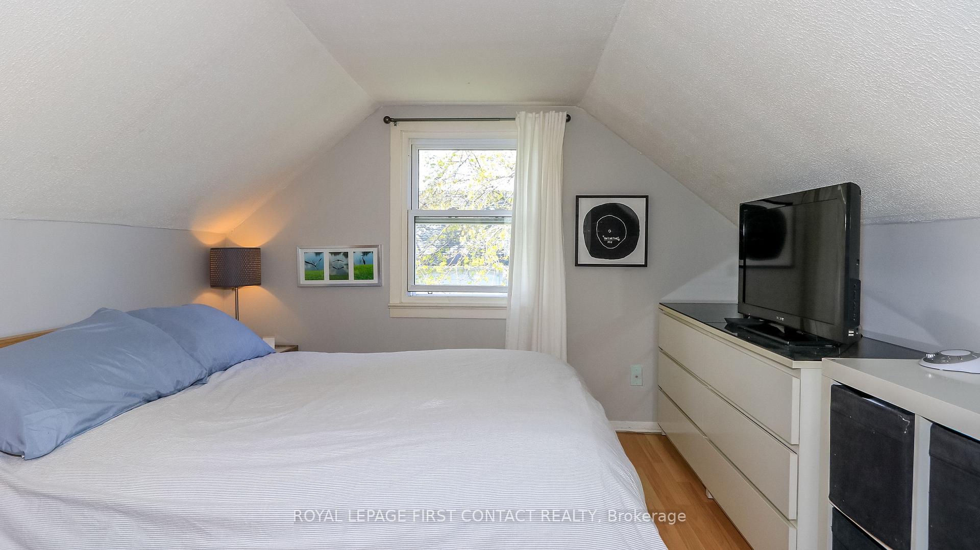 Photo 23 of 181 Napier Street, Barrie, Codrington — HOMEH