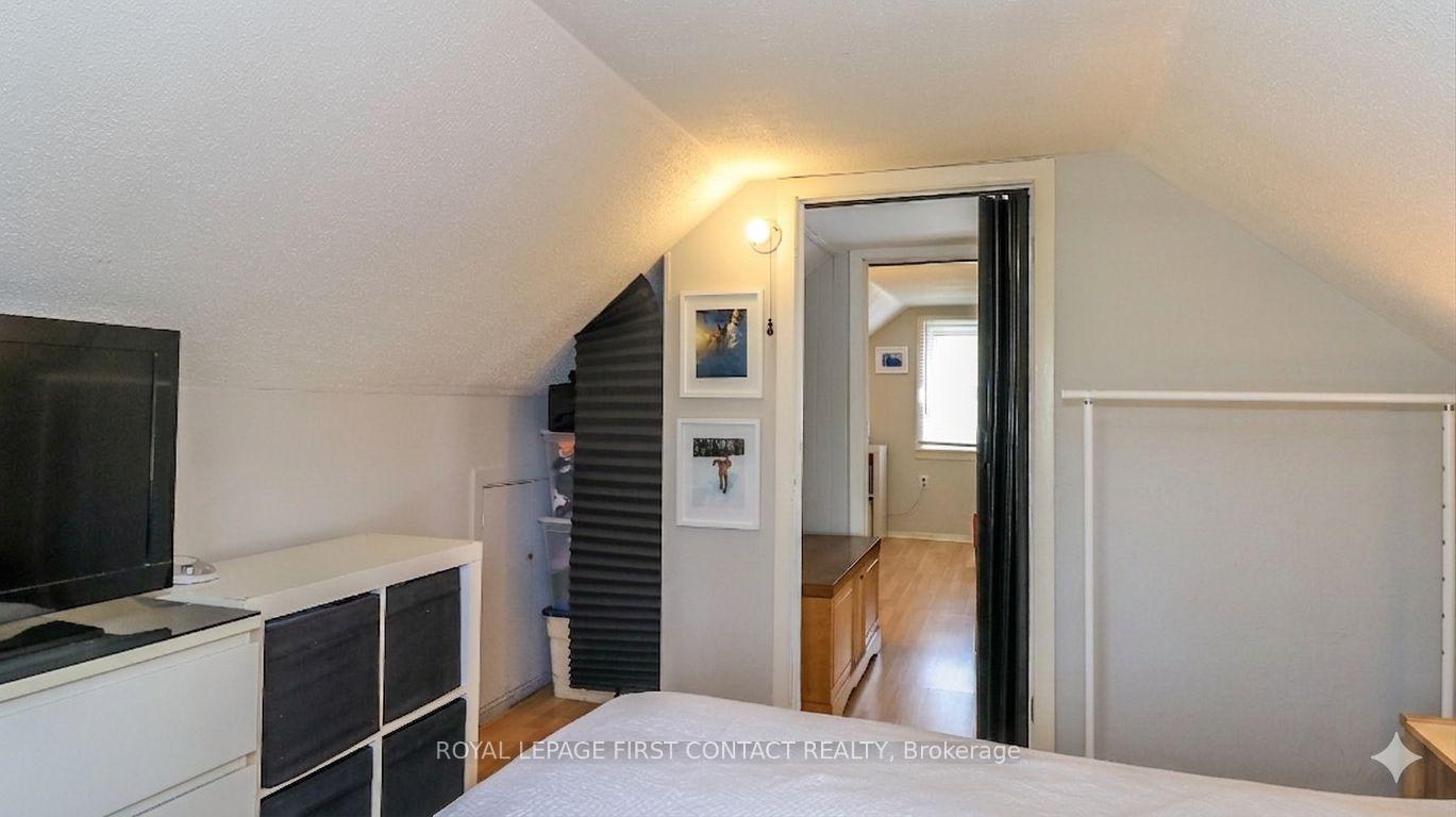 Photo 25 of 181 Napier Street, Barrie, Codrington — HOMEH