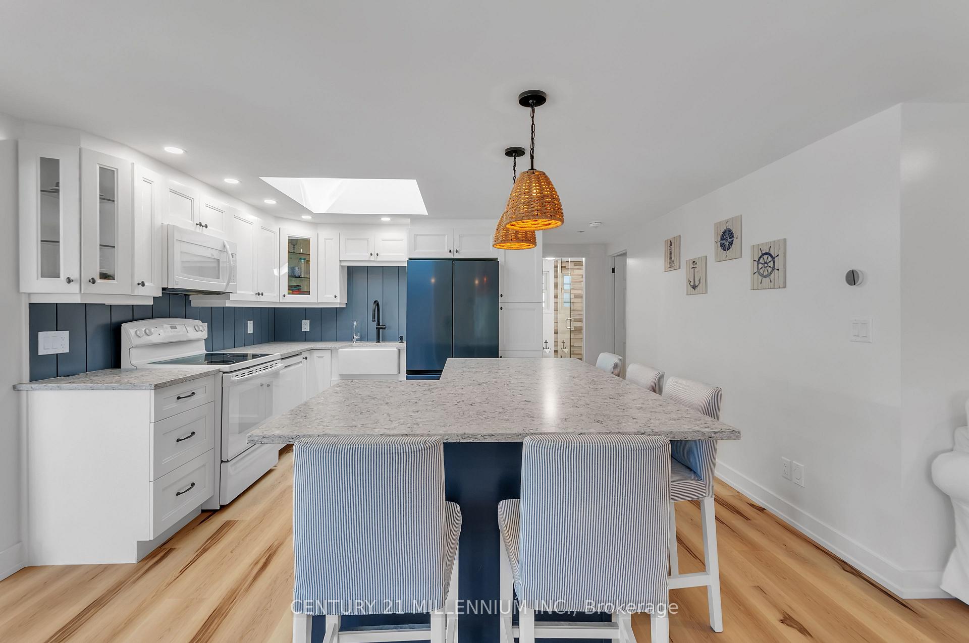 Photo 12 of 68 Edgewater Road, Wasaga Beach — HOMEH