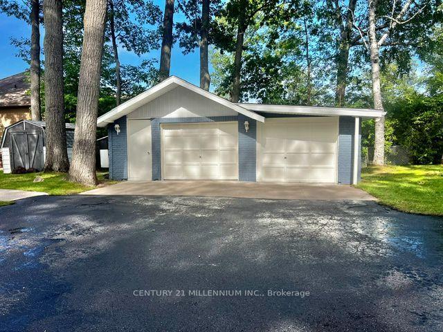 Photo 36 of 68 Edgewater Road, Wasaga Beach — HOMEH