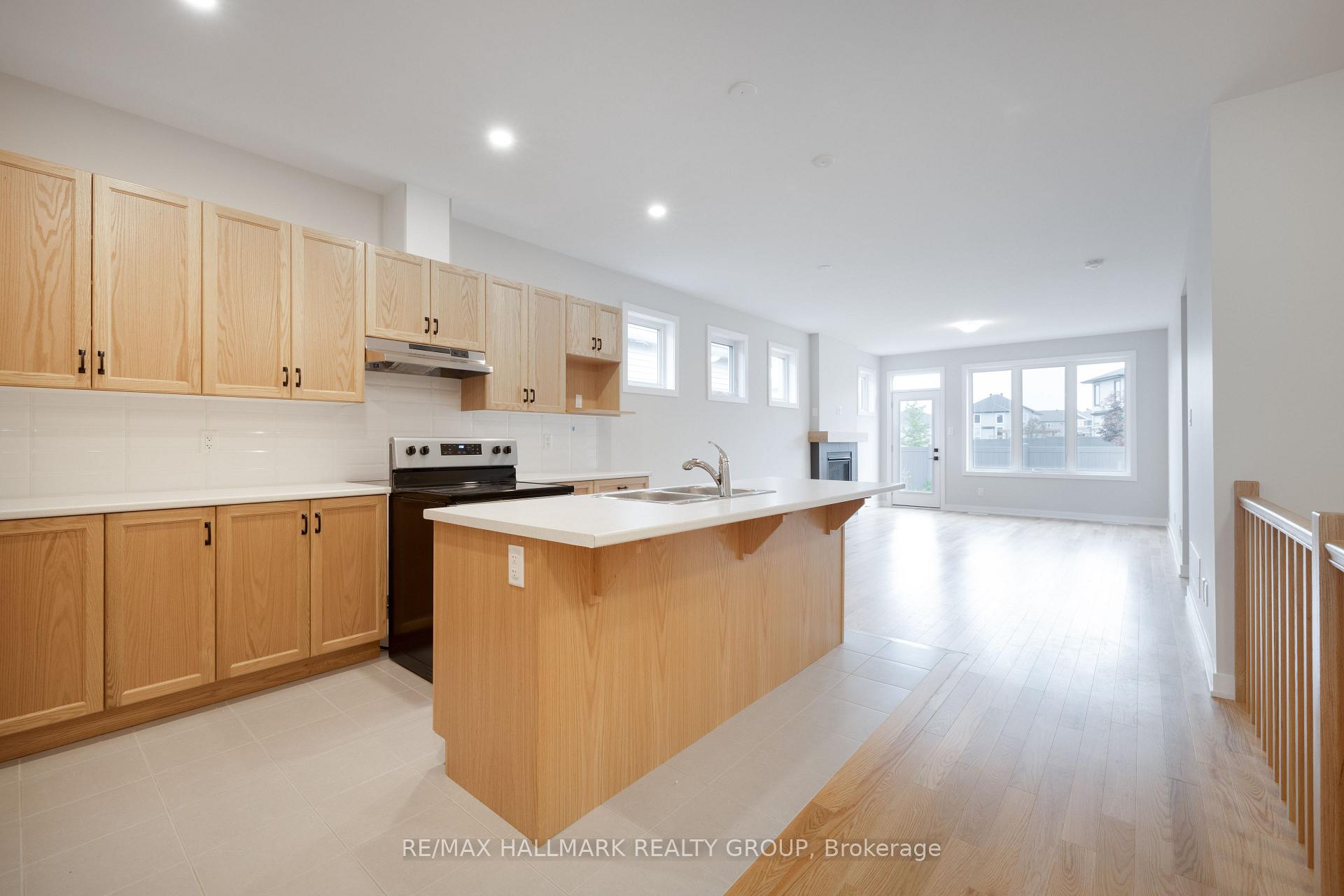 Photo 4 of 178 Rathwell Street, Carleton Place, Carleton Place — HOMEH