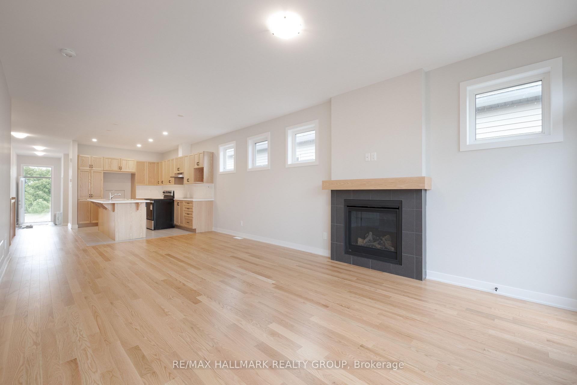 Photo 5 of 178 Rathwell Street, Carleton Place, Carleton Place — HOMEH