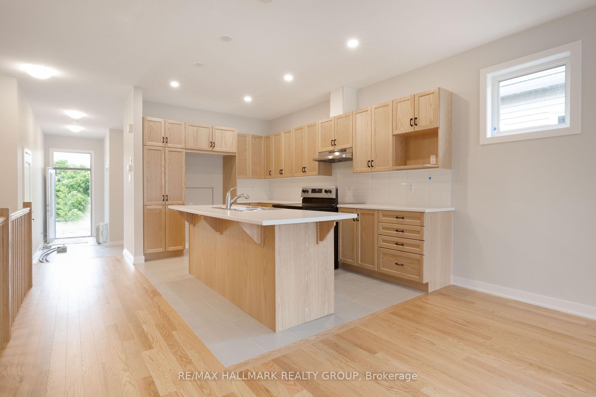 Photo 6 of 178 Rathwell Street, Carleton Place, Carleton Place — HOMEH