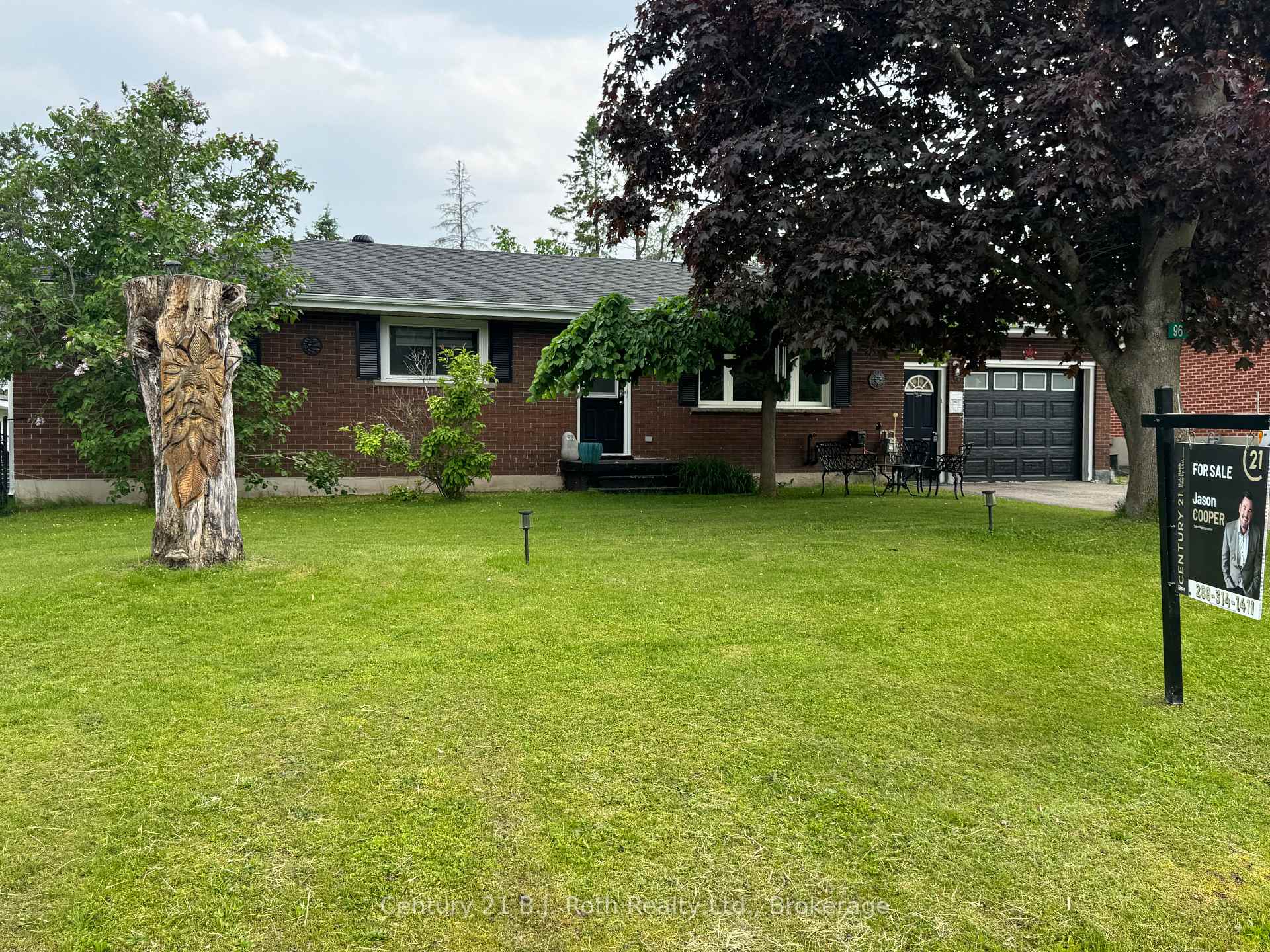 Photo 2 of 96 Jamieson Crescent, Oro-Medonte, Rural Oro-Medonte — HOMEH
