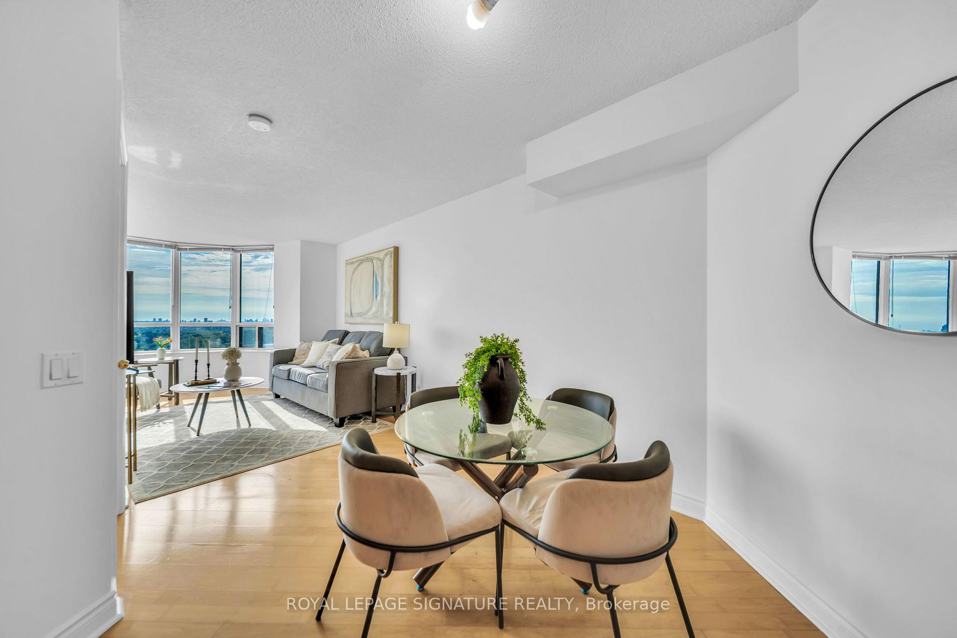 Photo 10 of Unit 2122, 15 Northtown Way, North York, Willowdale East — HOMEH