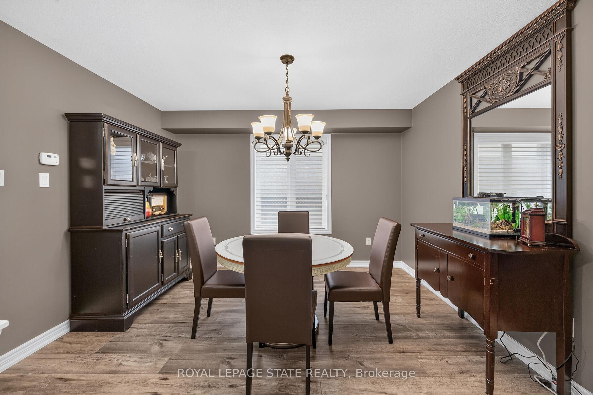 Photo 5 of 43 Wilbur Drive, Hamilton, Binbrook — HOMEH