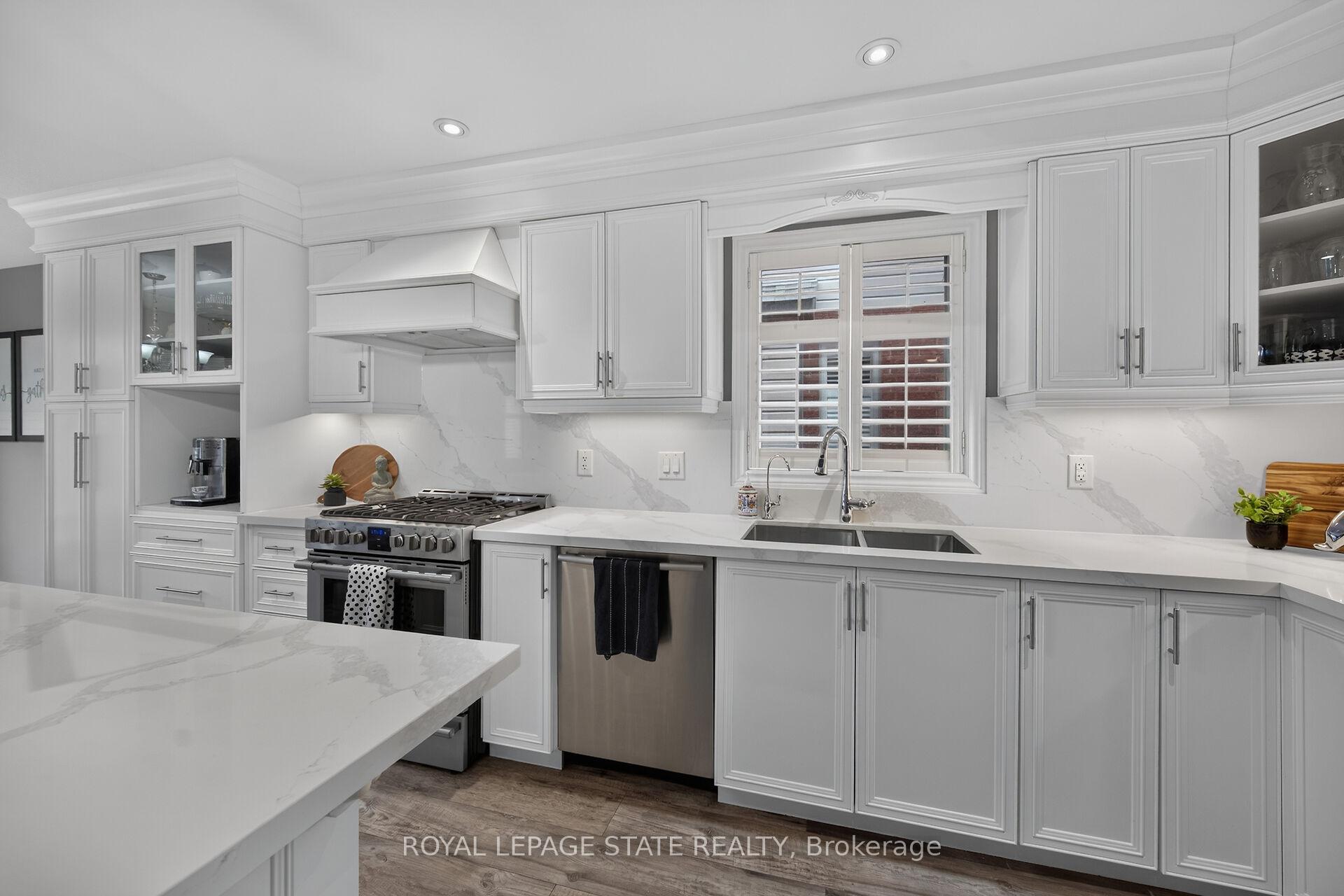 Photo 14 of 43 Wilbur Drive, Hamilton, Binbrook — HOMEH