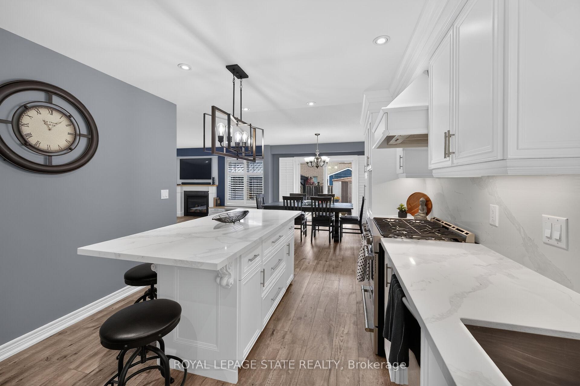 Photo 16 of 43 Wilbur Drive, Hamilton, Binbrook — HOMEH