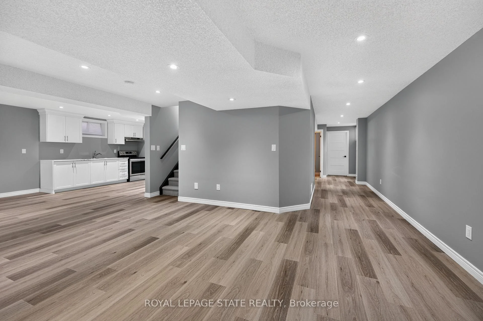 Photo 53 of 43 Wilbur Drive, Hamilton, Binbrook — HOMEH