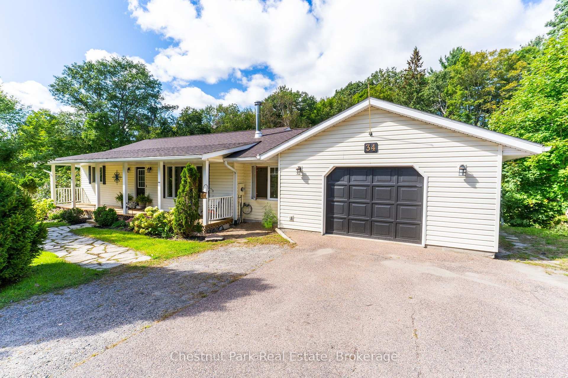 Photo 1 of 34 Glendale Road, Bracebridge, Monck (Bracebridge) — HOMEH