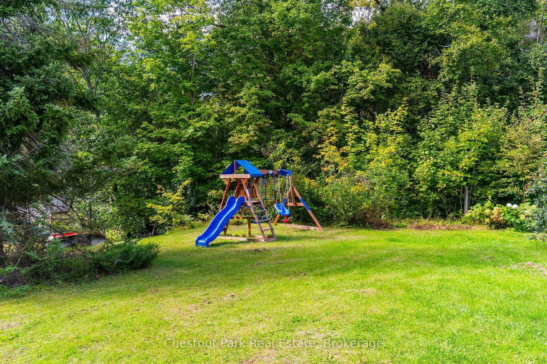 Photo 4 of 34 Glendale Road, Bracebridge, Monck (Bracebridge) — HOMEH