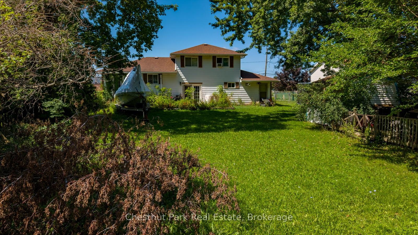 Photo 3 of 301 Spruce Street, Collingwood — HOMEH