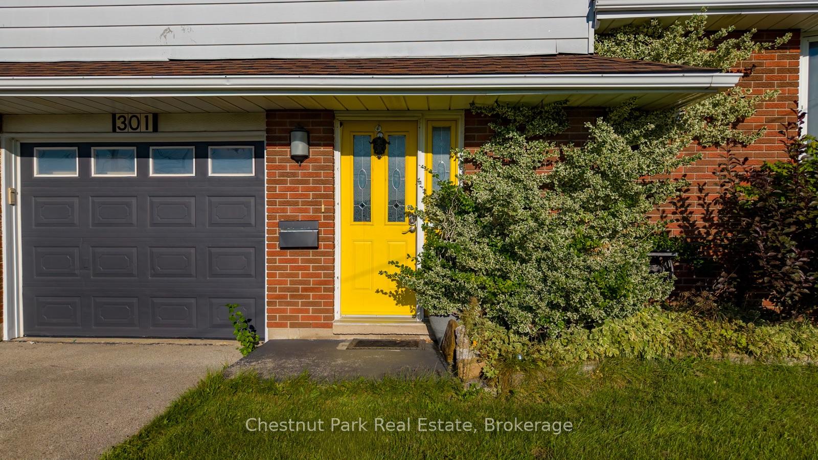 Photo 4 of 301 Spruce Street, Collingwood — HOMEH