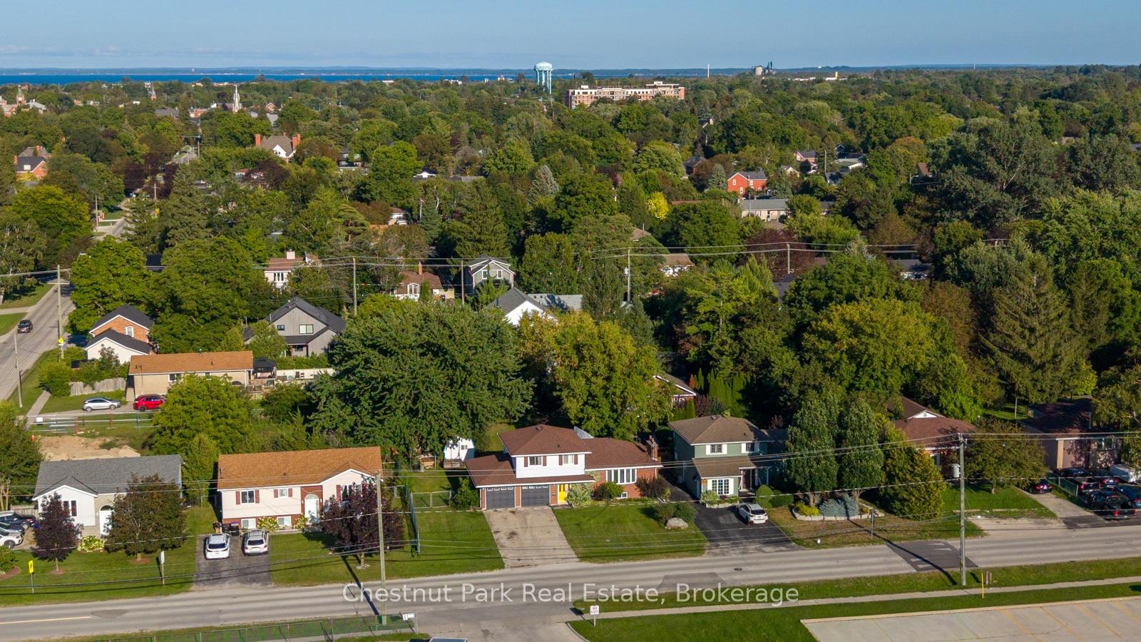 Photo 5 of 301 Spruce Street, Collingwood — HOMEH