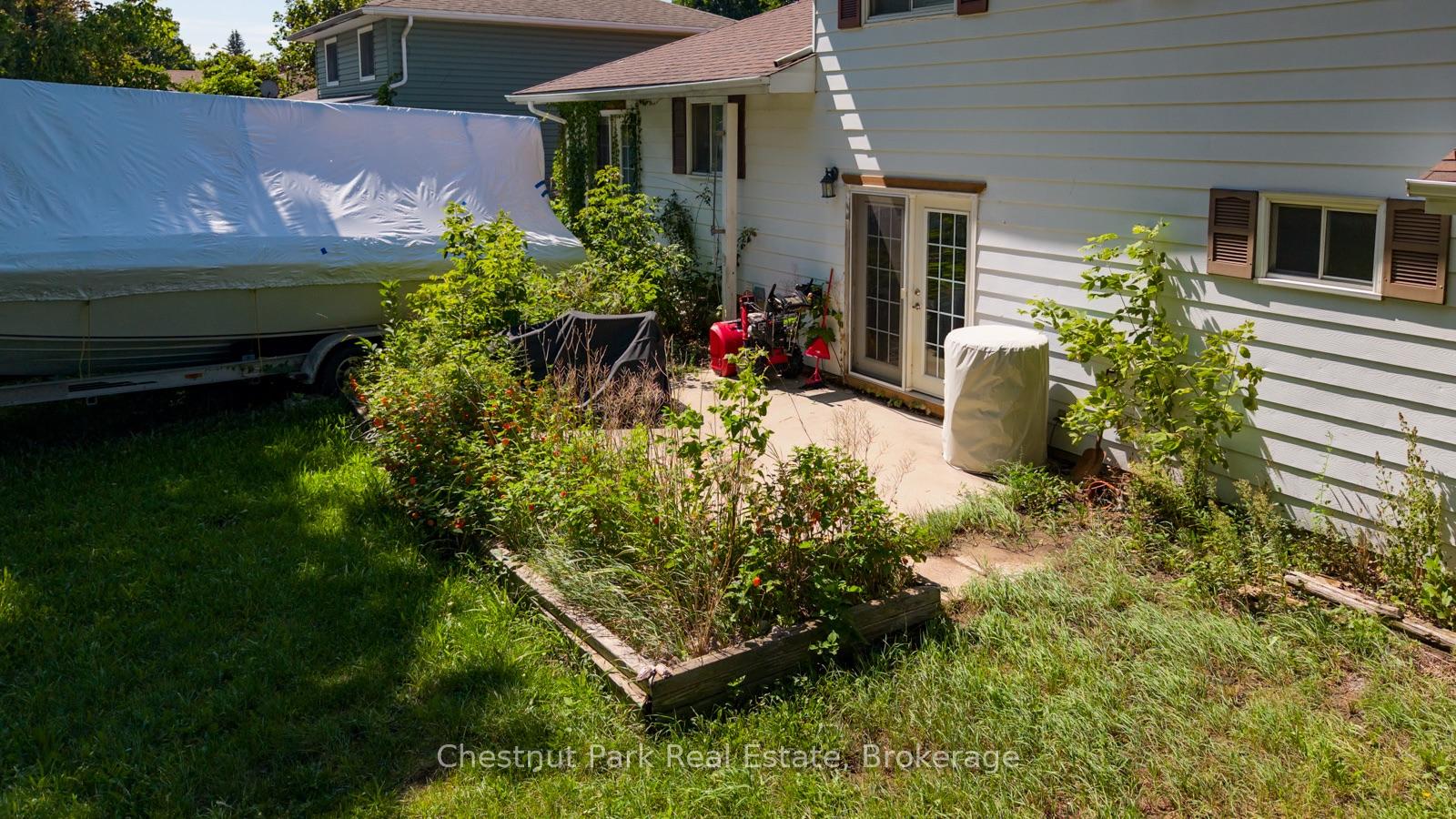 Photo 9 of 301 Spruce Street, Collingwood — HOMEH
