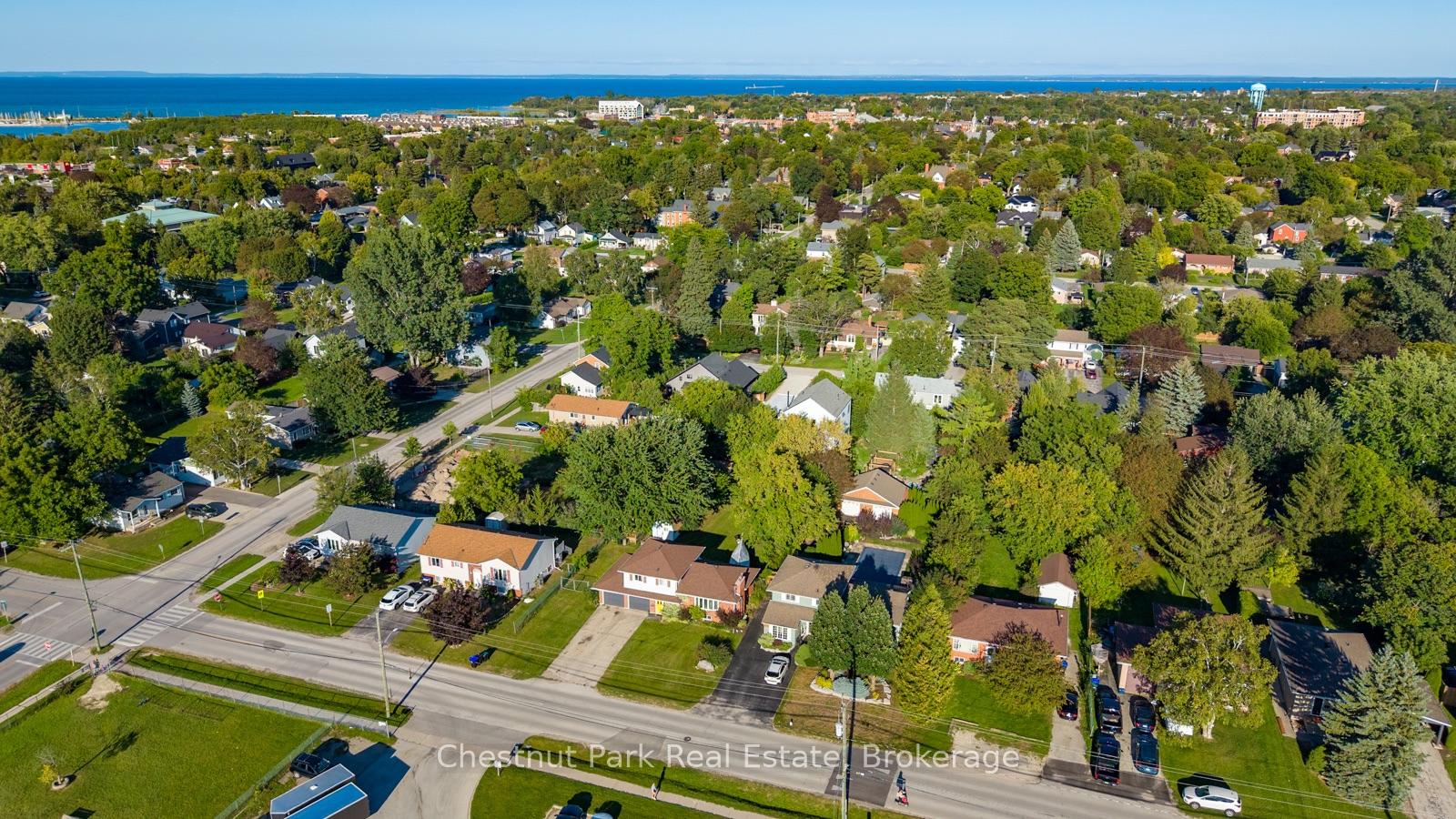 Photo 11 of 301 Spruce Street, Collingwood — HOMEH