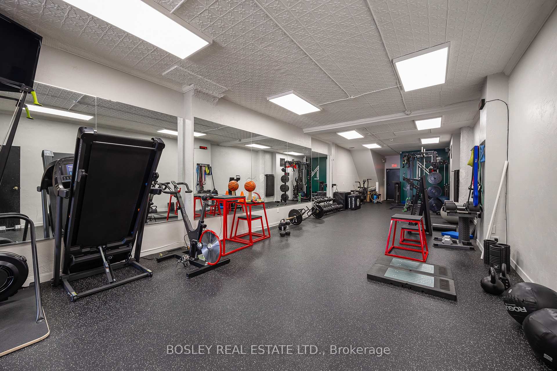 Photo 9 of 511 Mount Pleasant Road, Toronto, Mount Pleasant East — HOMEH