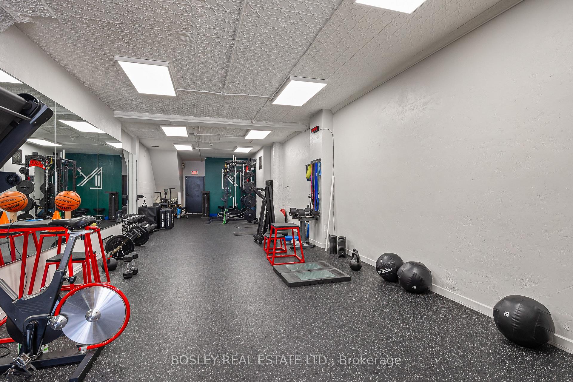 Photo 11 of 511 Mount Pleasant Road, Toronto, Mount Pleasant East — HOMEH